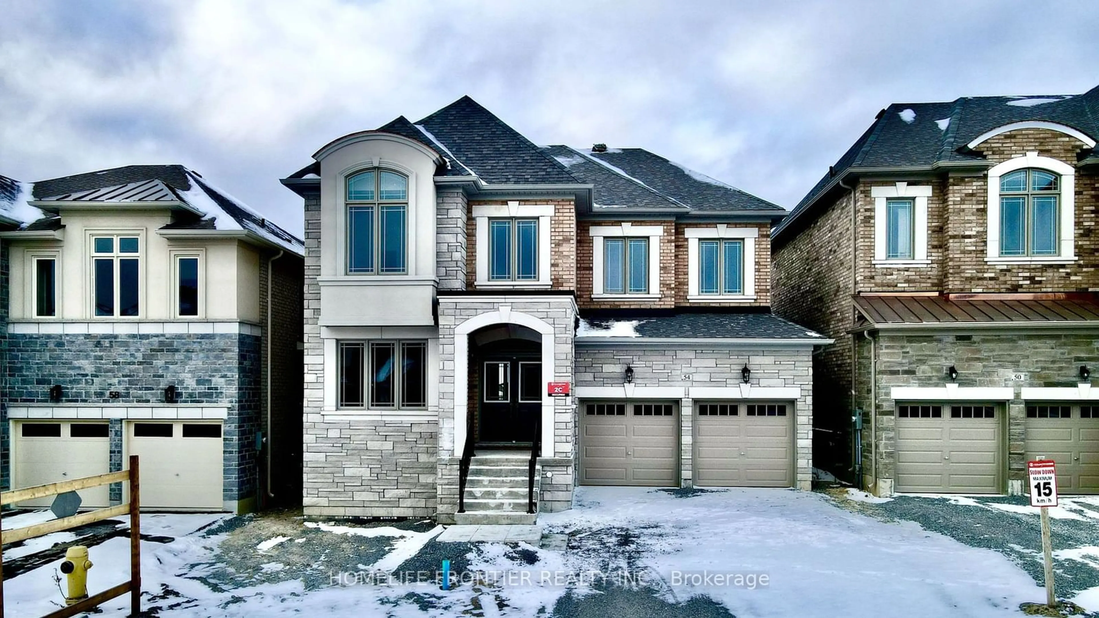 Home with brick exterior material, street for 54 Angus Morton Cres, East Gwillimbury Ontario L9N 1S4