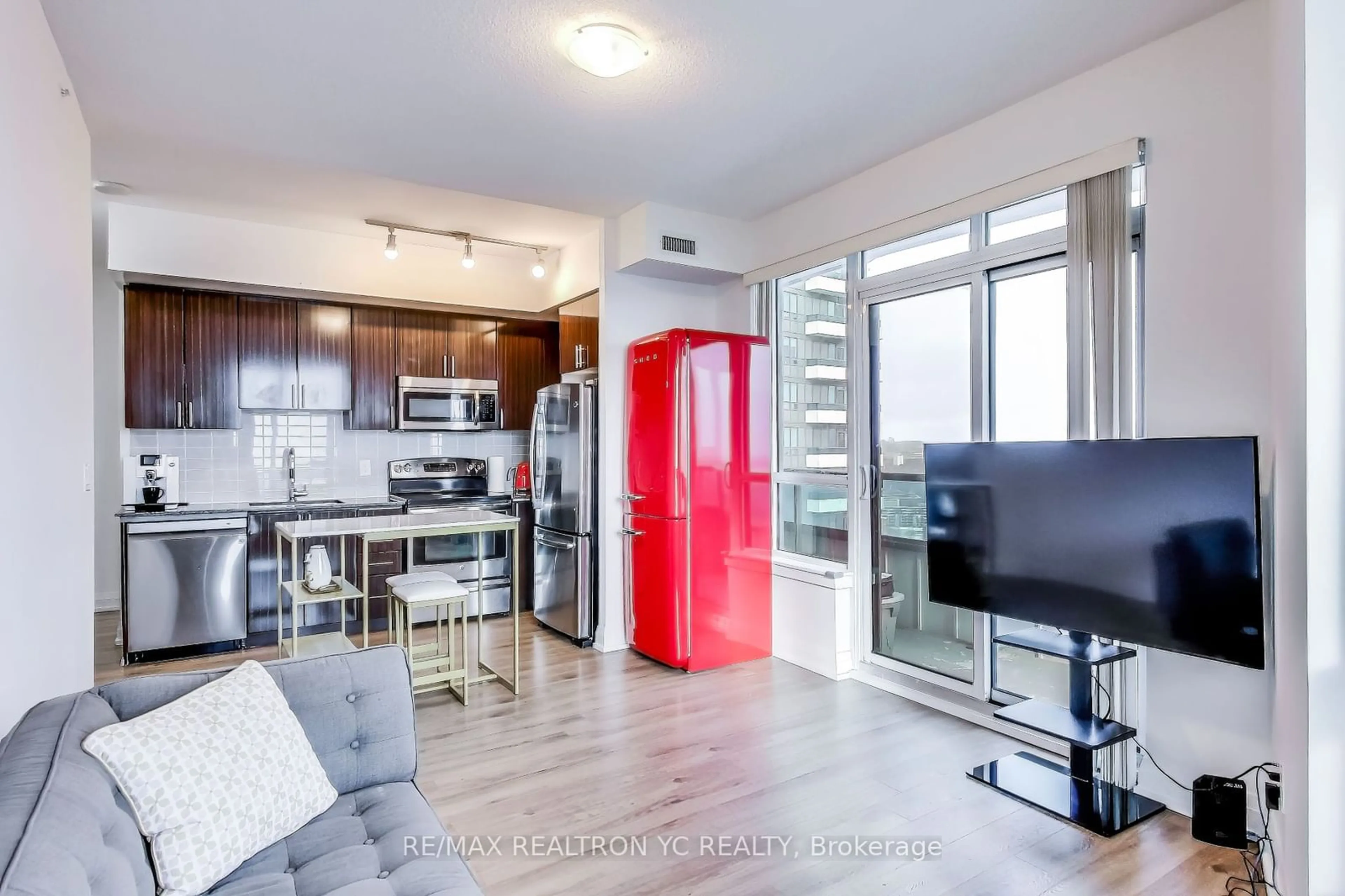 Open concept kitchen, unknown for 7161 Yonge St #2031, Markham Ontario L3T 0C8