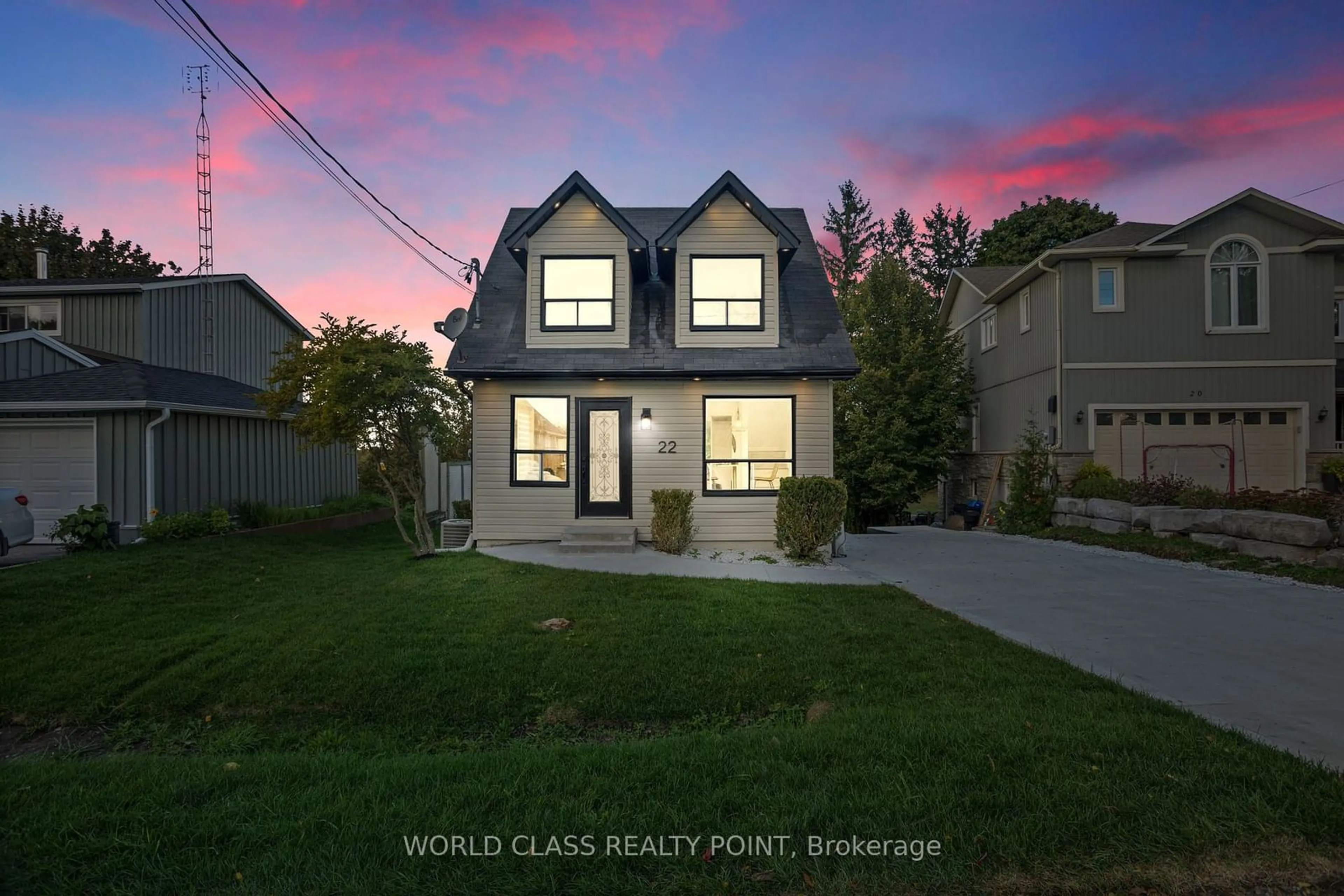 Unknown for 22 Windsor Dr, Whitchurch-Stouffville Ontario L4A 7X3