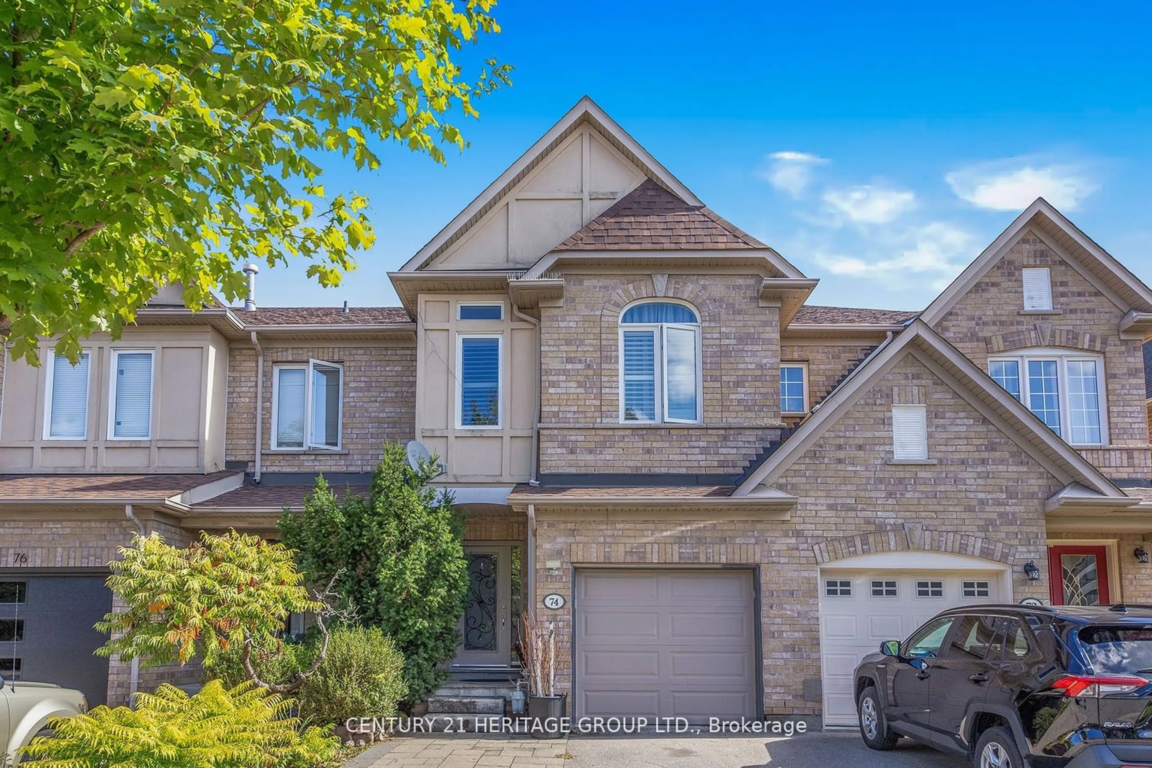 Home with brick exterior material, street for 74 Lander Cres, Vaughan Ontario L4J 8T8