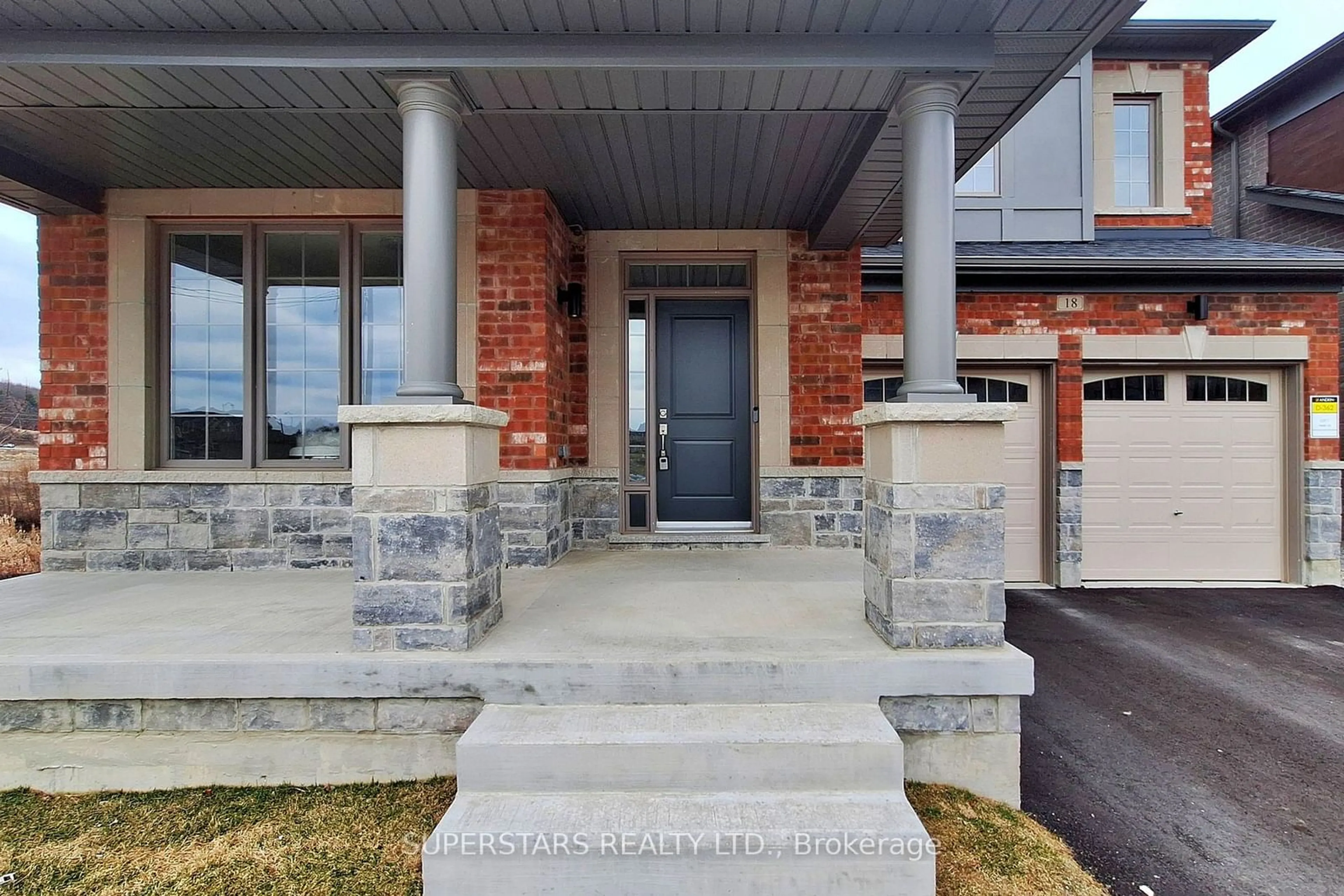 Home with brick exterior material, street for 18 Marlene Johnston Dr, East Gwillimbury Ontario L9N 0W7