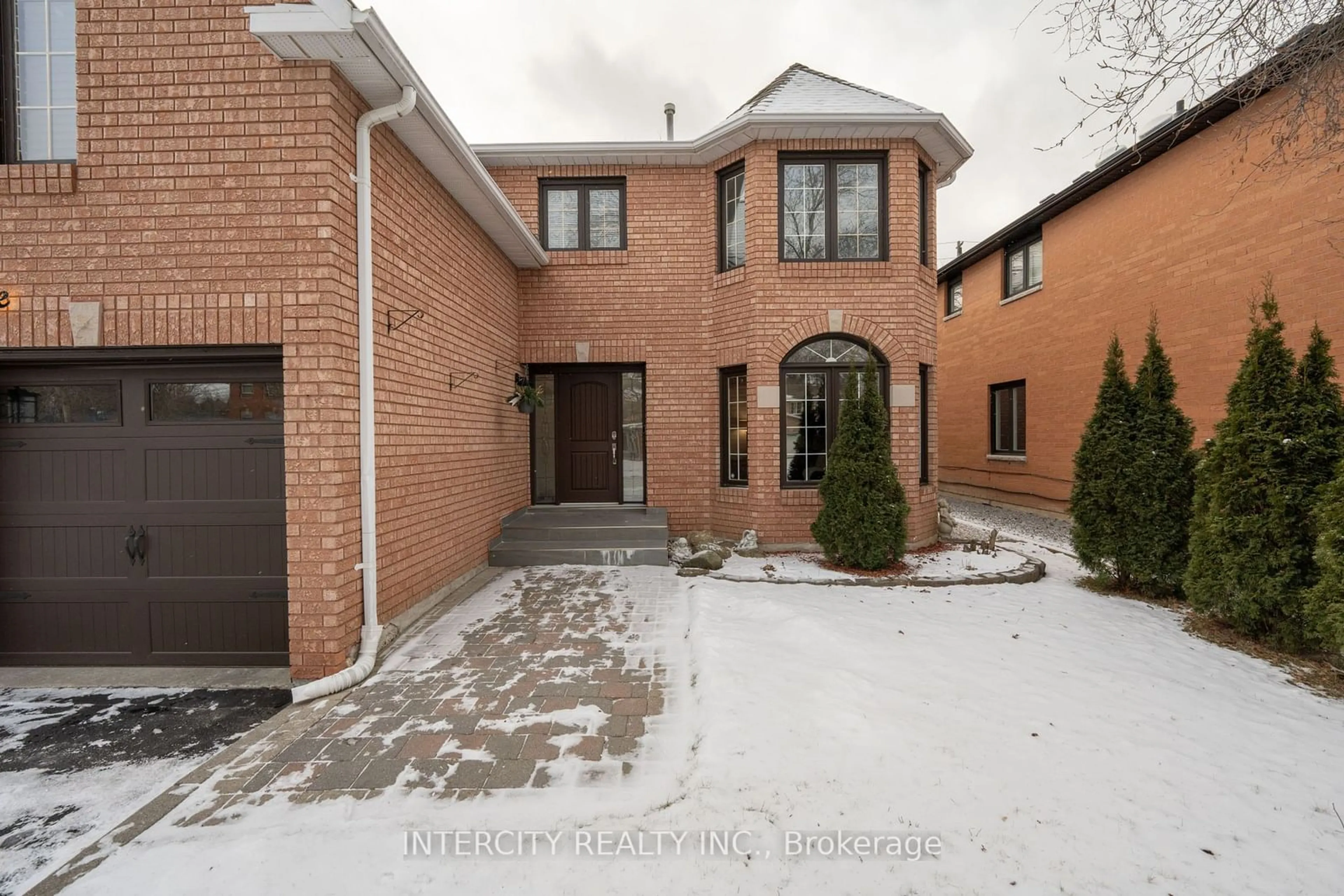 Home with brick exterior material, street for 514 Keith Ave, Newmarket Ontario L3X 1V4