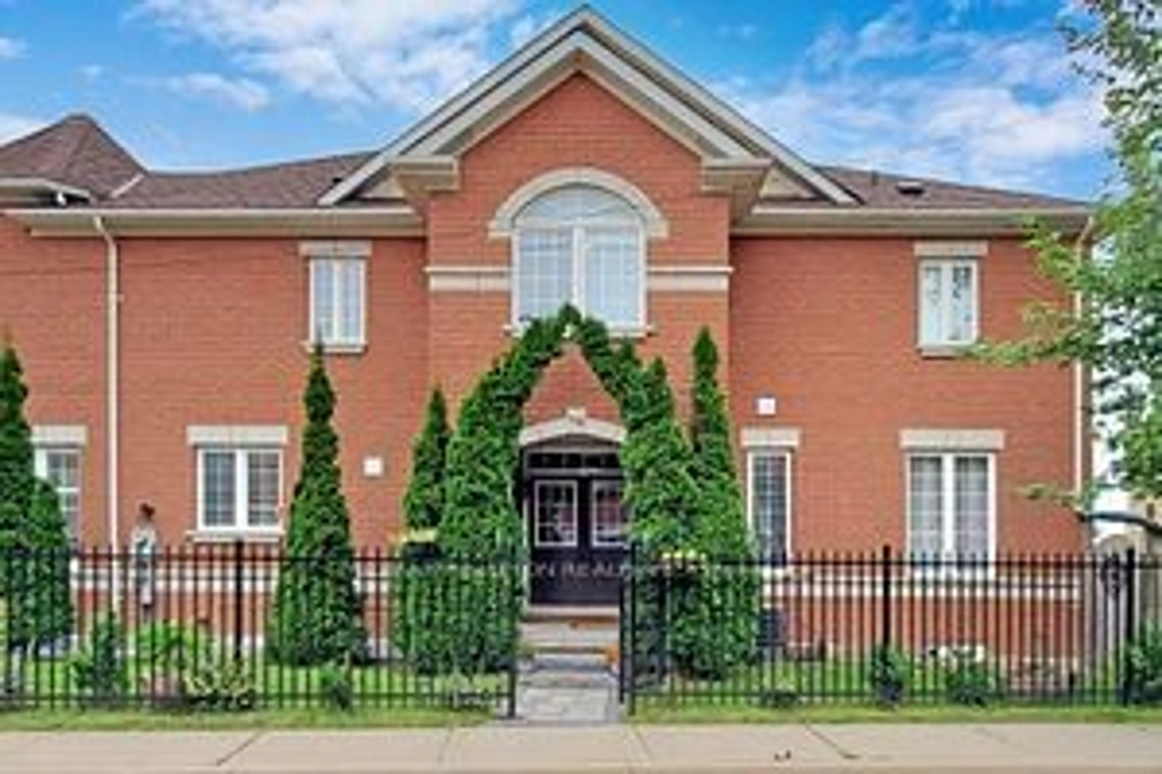 Home with brick exterior material, street for 8 Townwood Dr #78, Richmond Hill Ontario L4E 4Y3