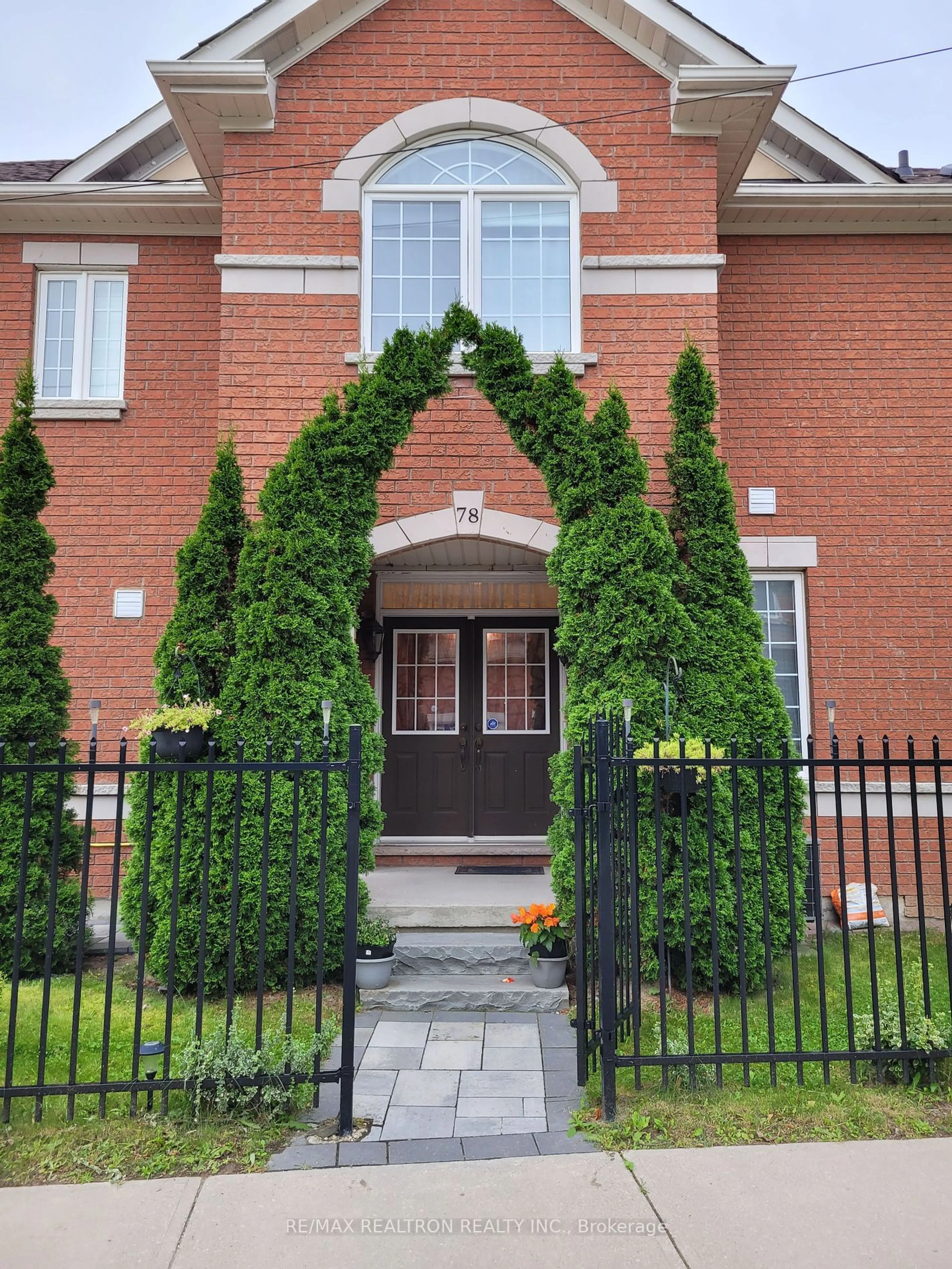 Home with brick exterior material, street for 8 Townwood Dr #78, Richmond Hill Ontario L4E 4Y3