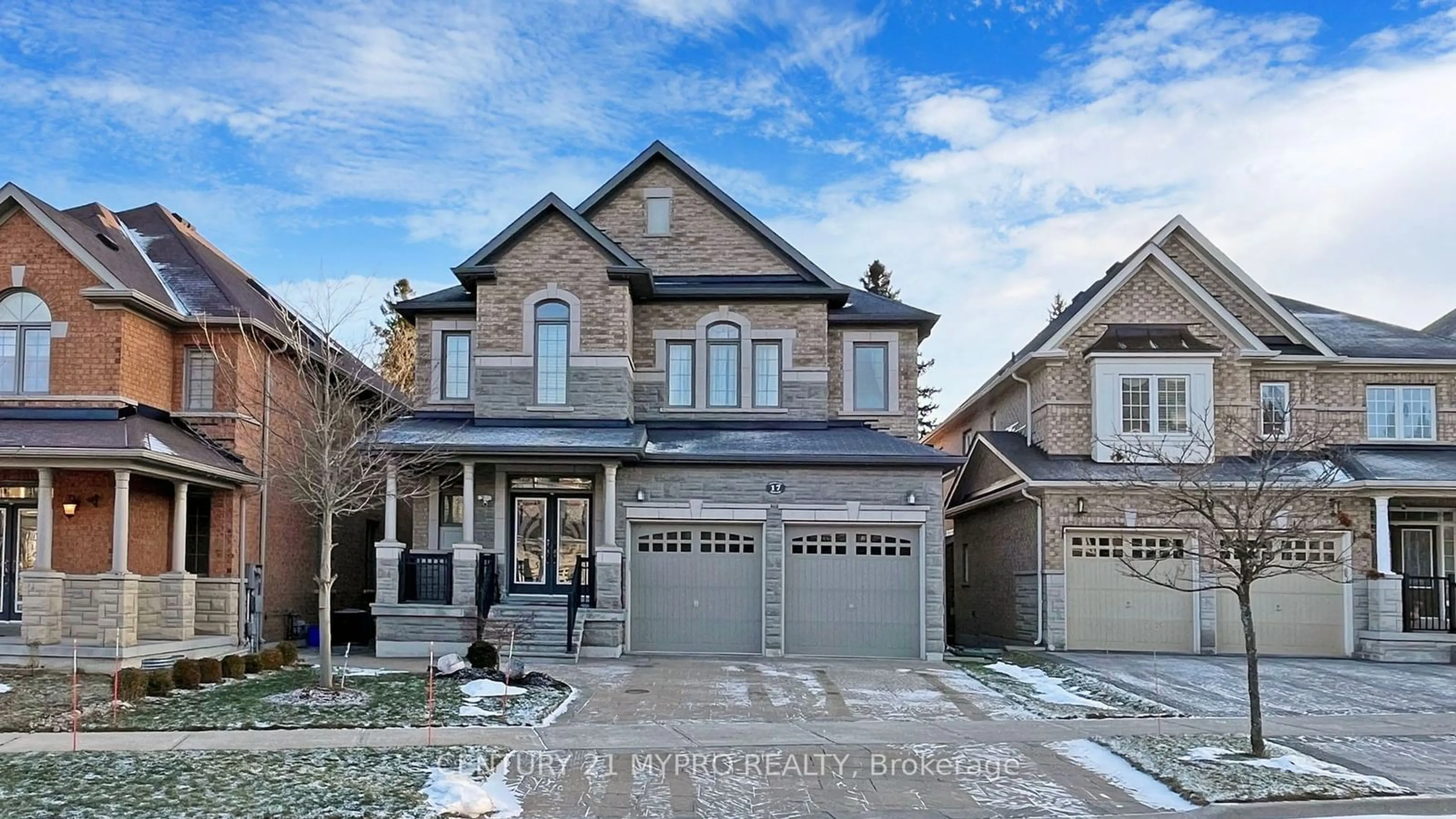 Home with brick exterior material, street for 17 Magdalan Cres, Richmond Hill Ontario L4E 0W4