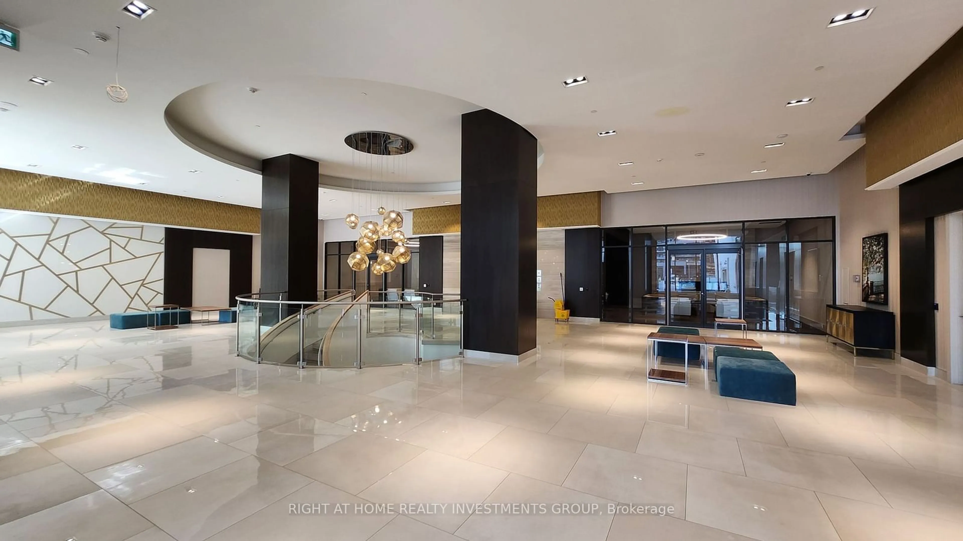 Lobby for 9000 Jane St #1924, Vaughan Ontario L4K 0M6