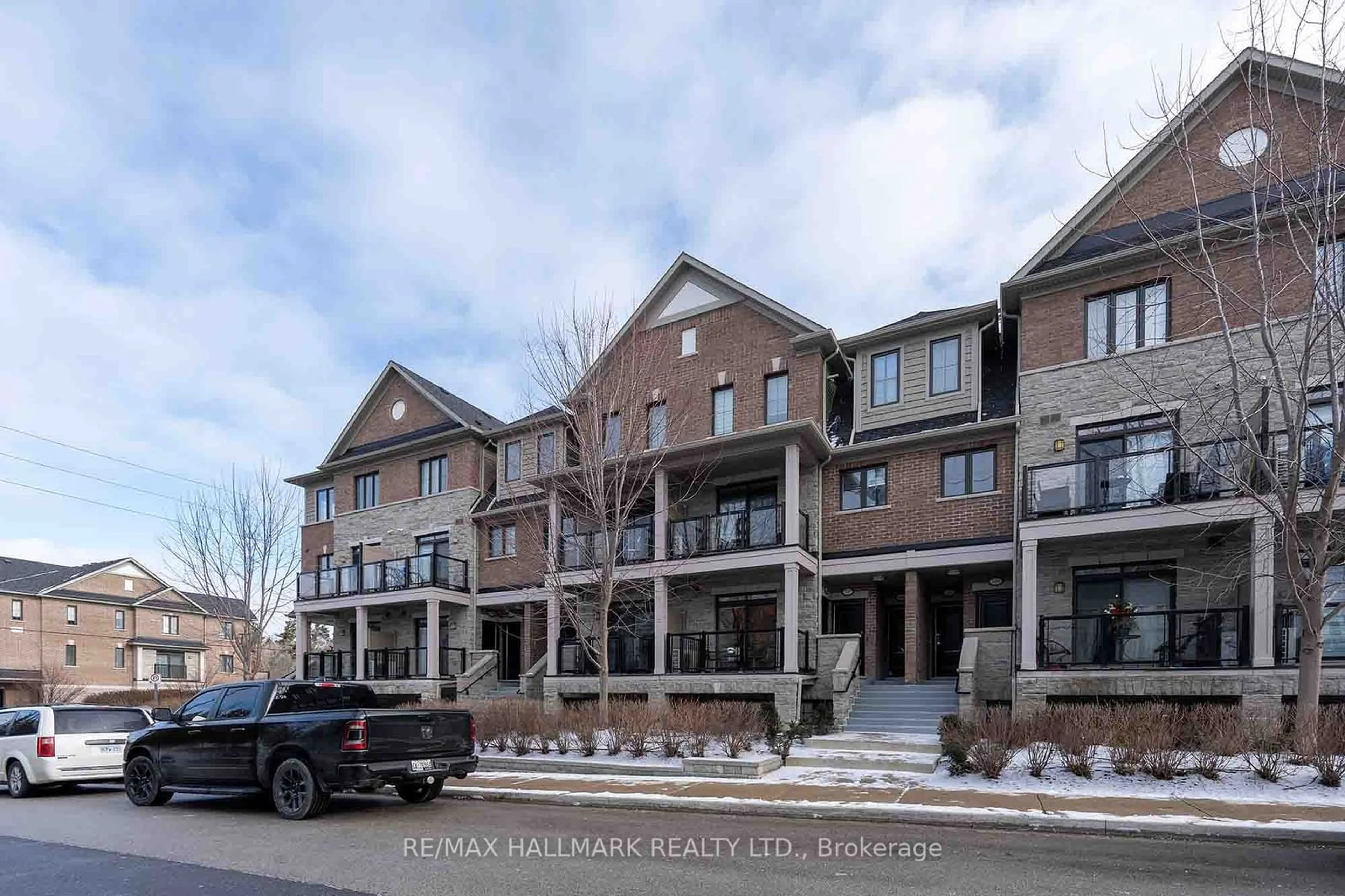 Unknown for 199 Pine Grove Rd #314, Vaughan Ontario L4L 0H8