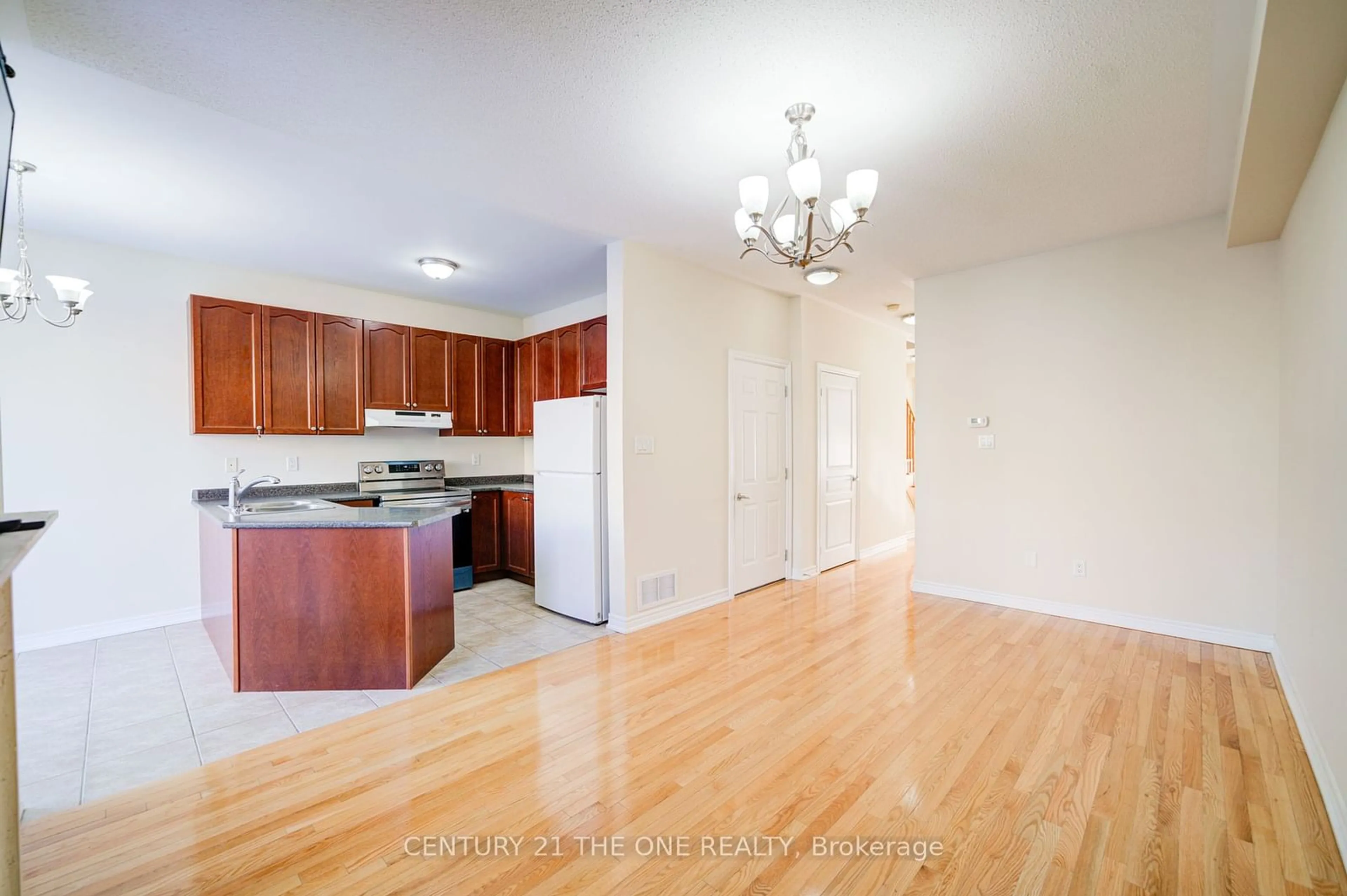 Standard kitchen, wood/laminate floor for 106 Shirrick Dr, Richmond Hill Ontario L4E 0B7