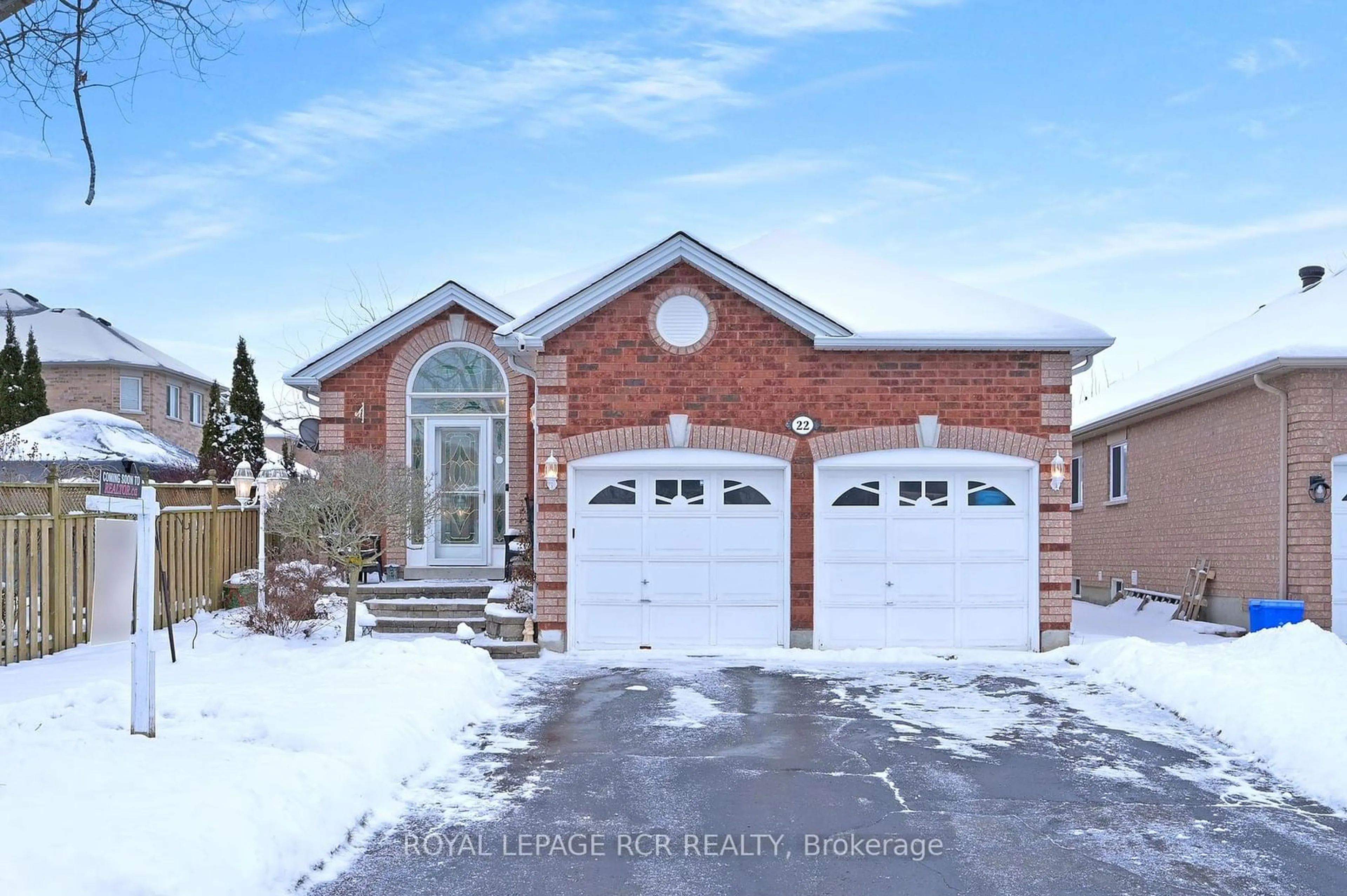 Home with brick exterior material, street for 22 Smith St, New Tecumseth Ontario L9R 1Z8