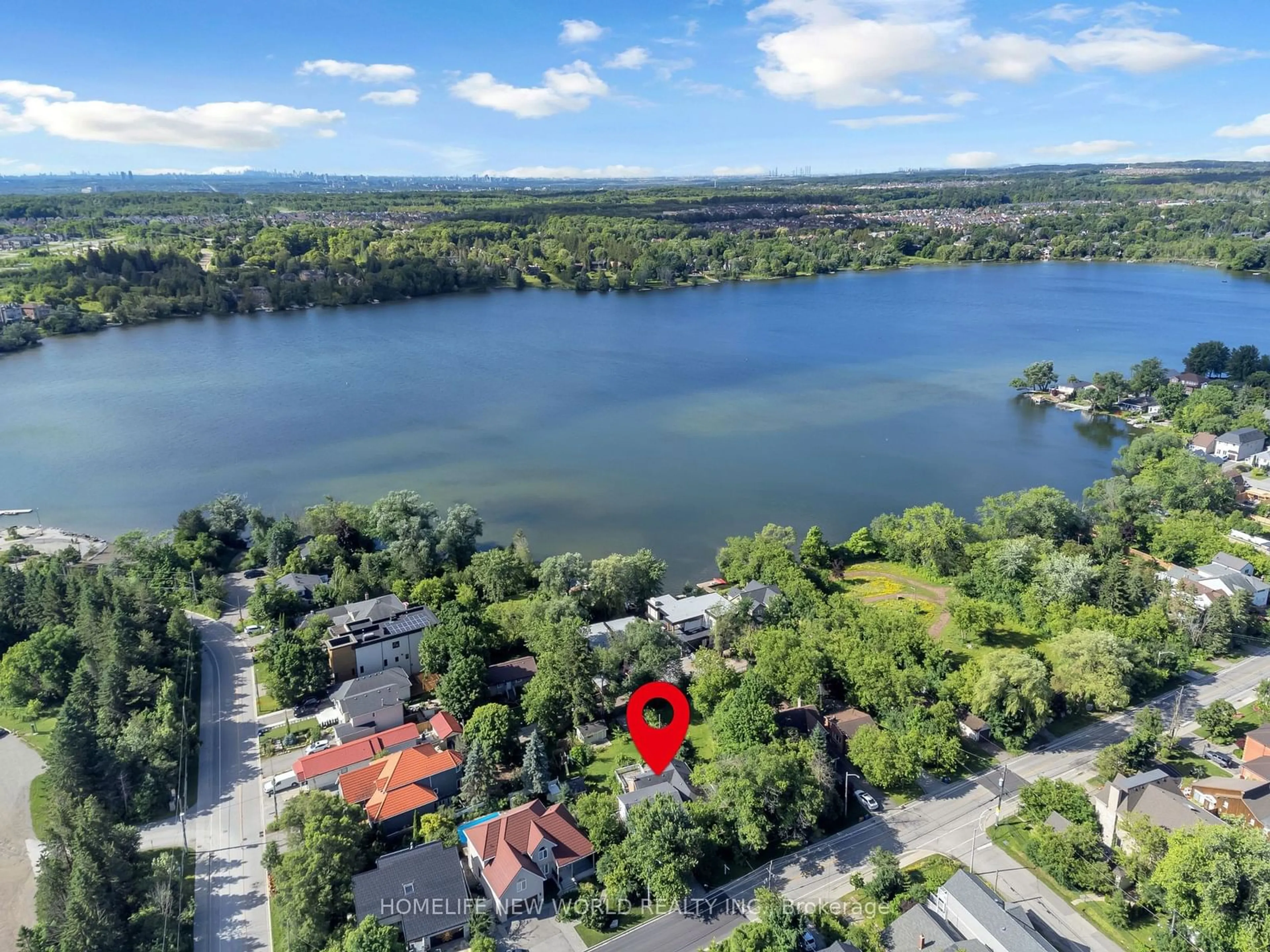 A pic from outside/outdoor area/front of a property/back of a property/a pic from drone, water/lake/river/ocean view for 643 North Lake Rd, Richmond Hill Ontario L4E 3C5