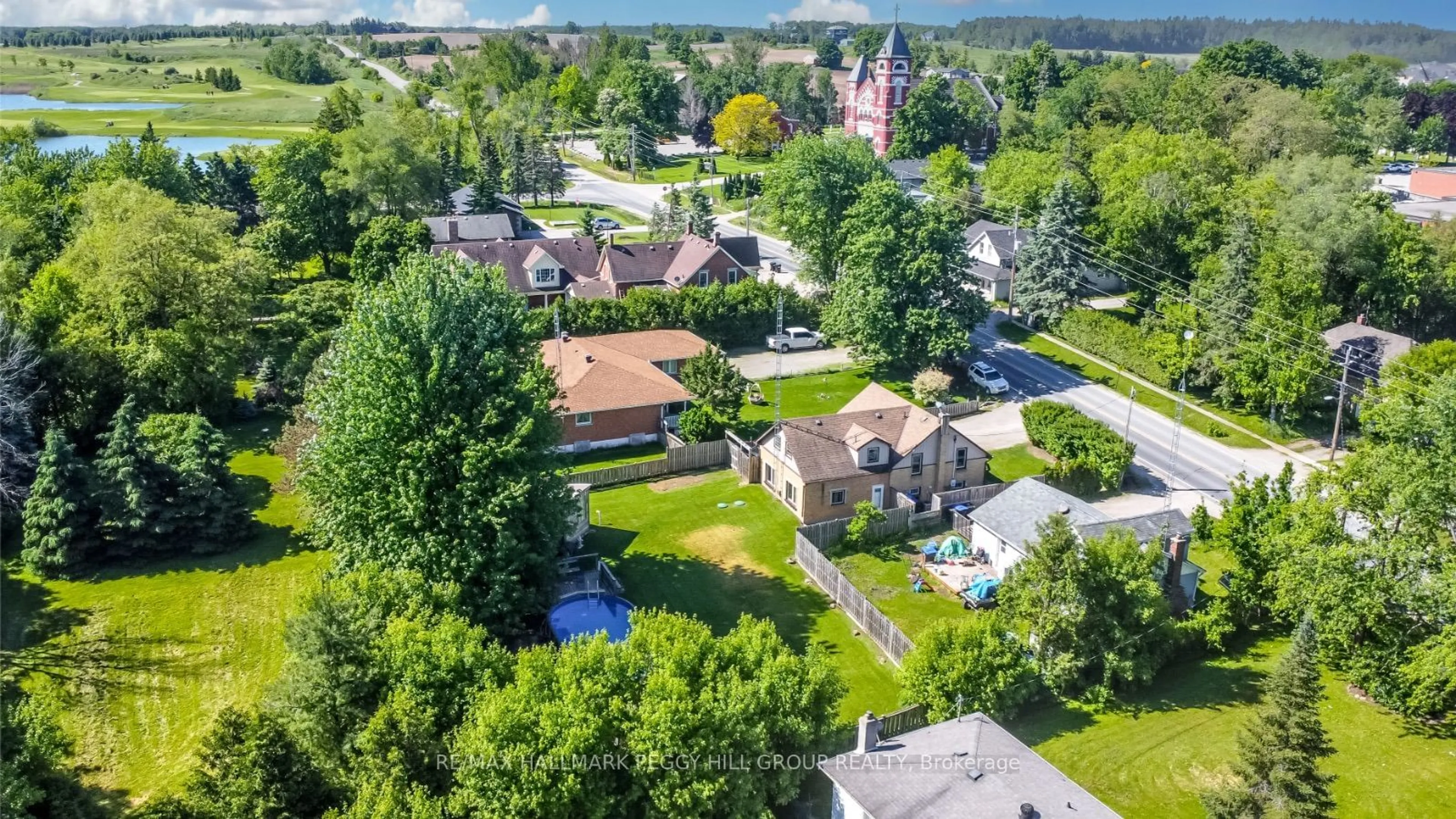 A pic from outside/outdoor area/front of a property/back of a property/a pic from drone, street for 2139 Adjala-Tecumseth Townline, New Tecumseth Ontario L0G 1W0