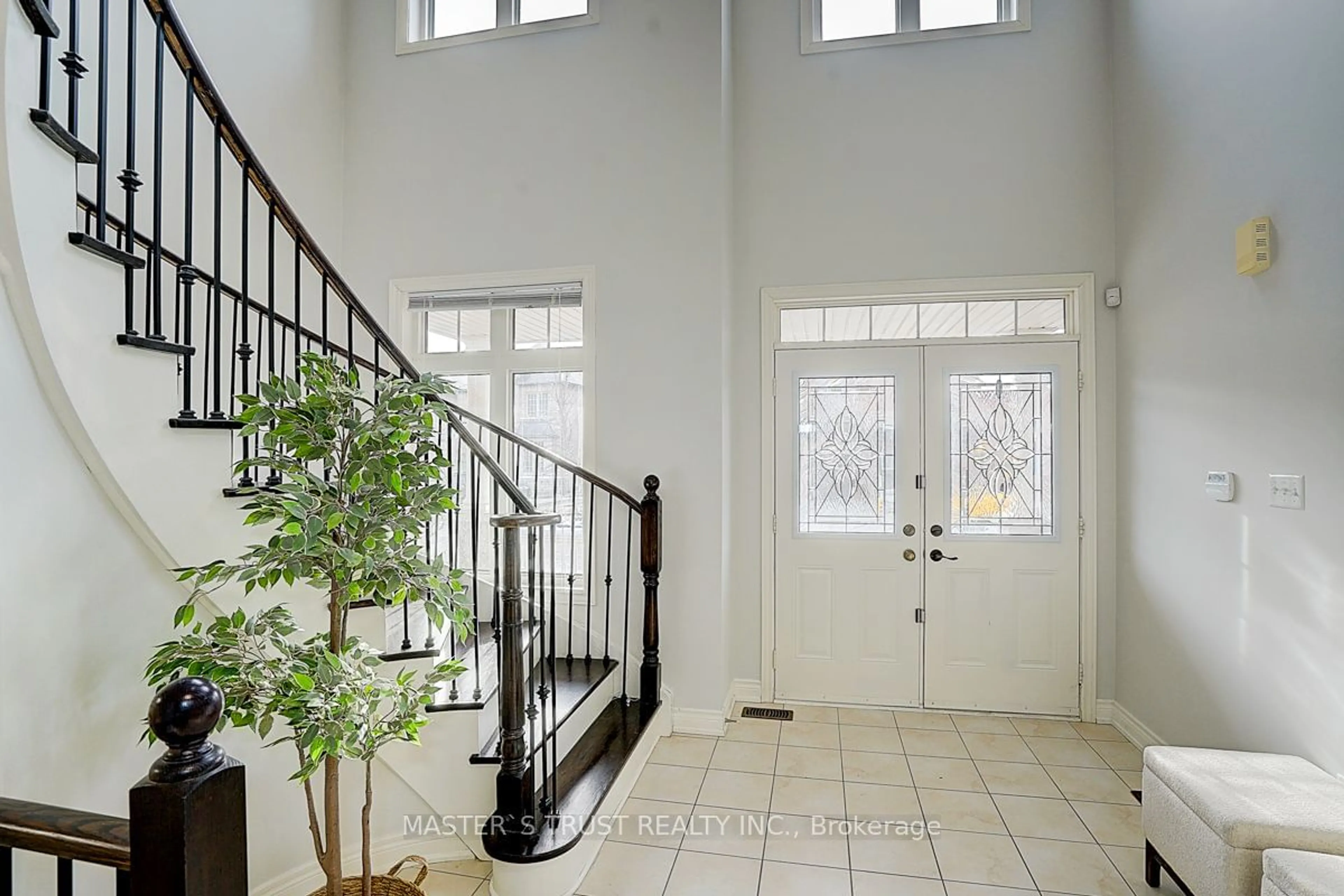 Indoor entryway for 88 Hua Du Ave, Markham Ontario L6C 0R2