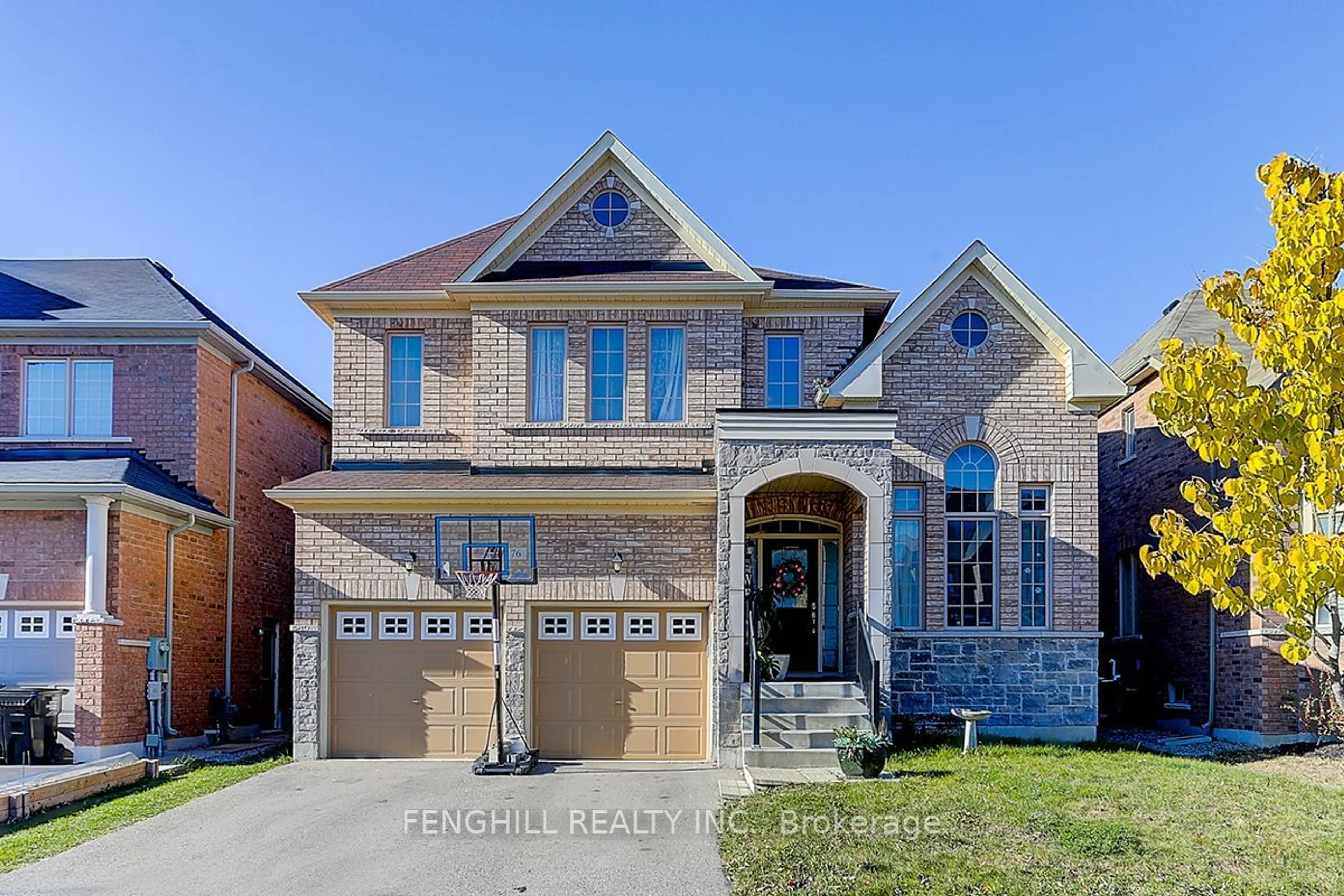 Home with brick exterior material, street for 76 Belfry Dr, Bradford West Gwillimbury Ontario L3Z 0V6