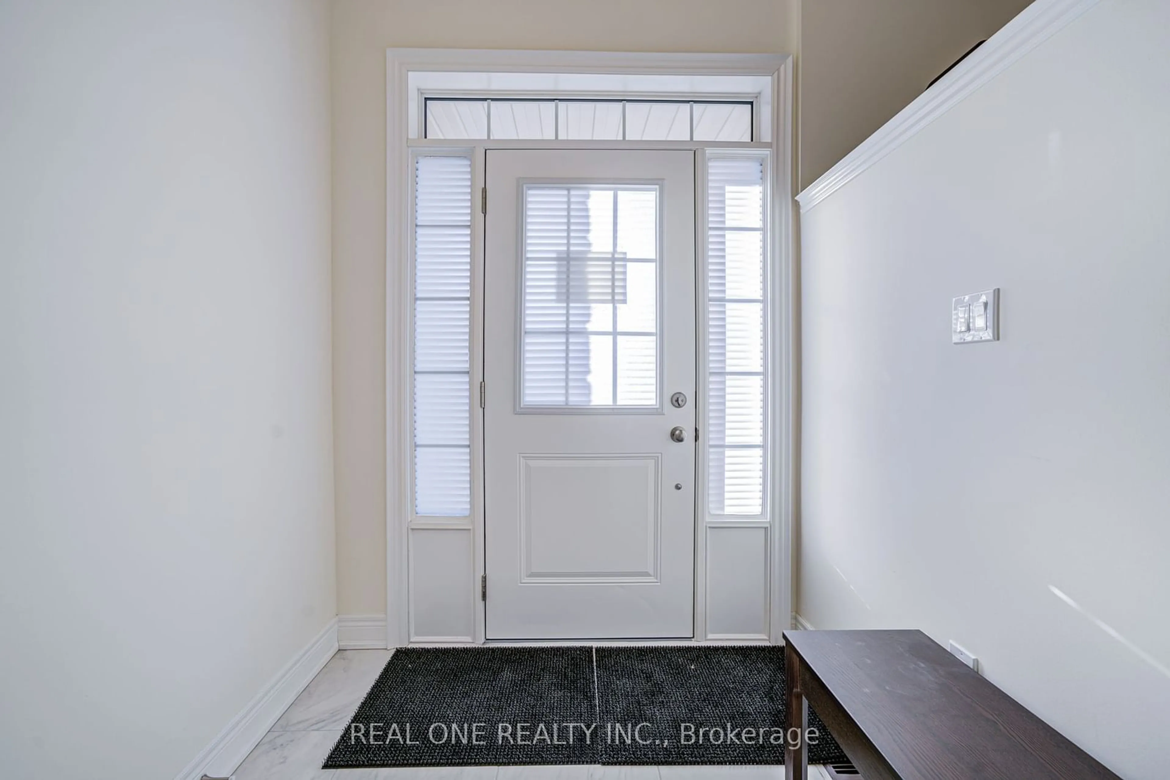 Indoor entryway for 3460 Denison St, Markham Ontario L3S 0E9