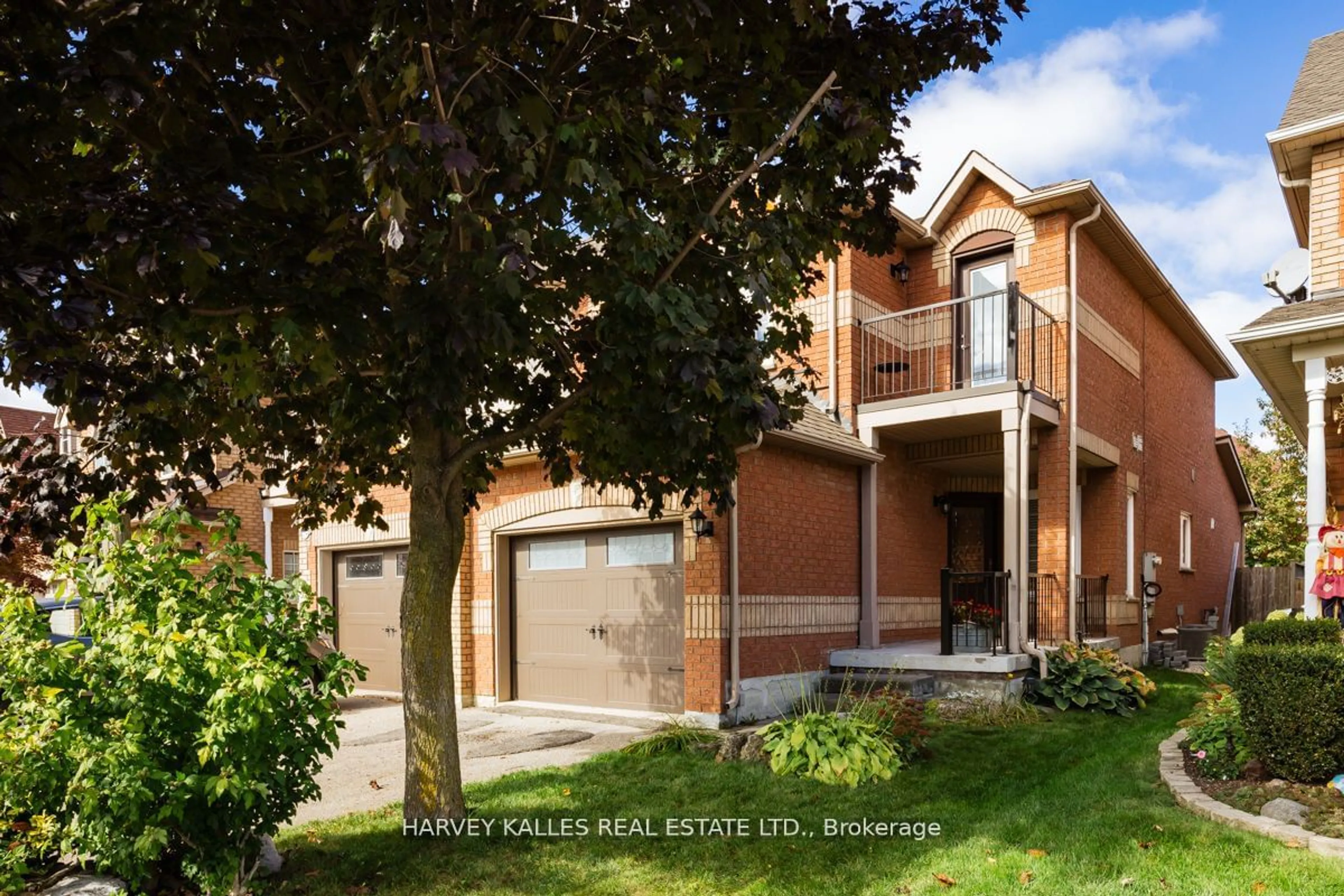 Home with brick exterior material, street for 54 Nantucket Dr, Richmond Hill Ontario L4E 3Y9