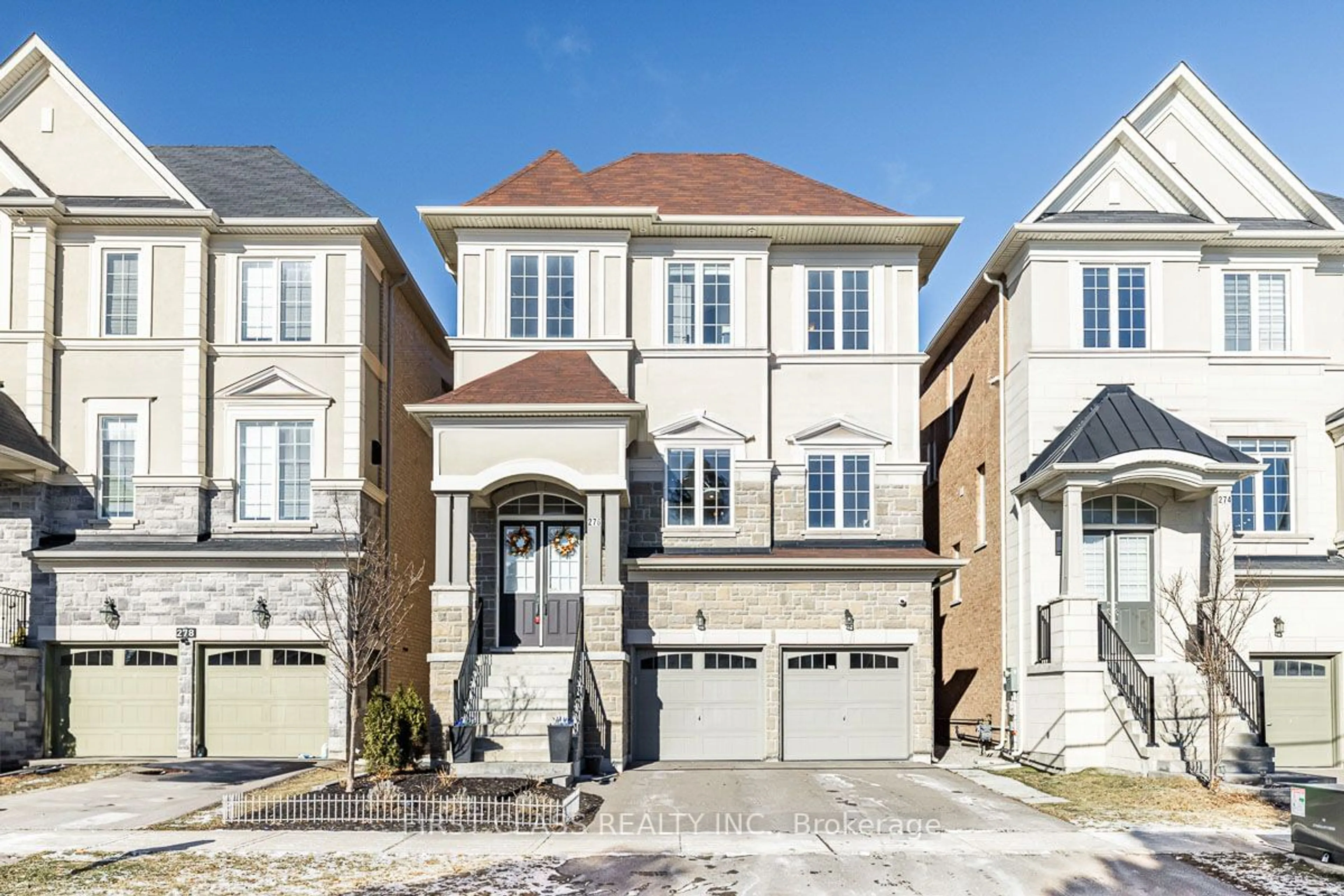 Home with brick exterior material, street for 276 Oxford St, Richmond Hill Ontario L4C 7V6