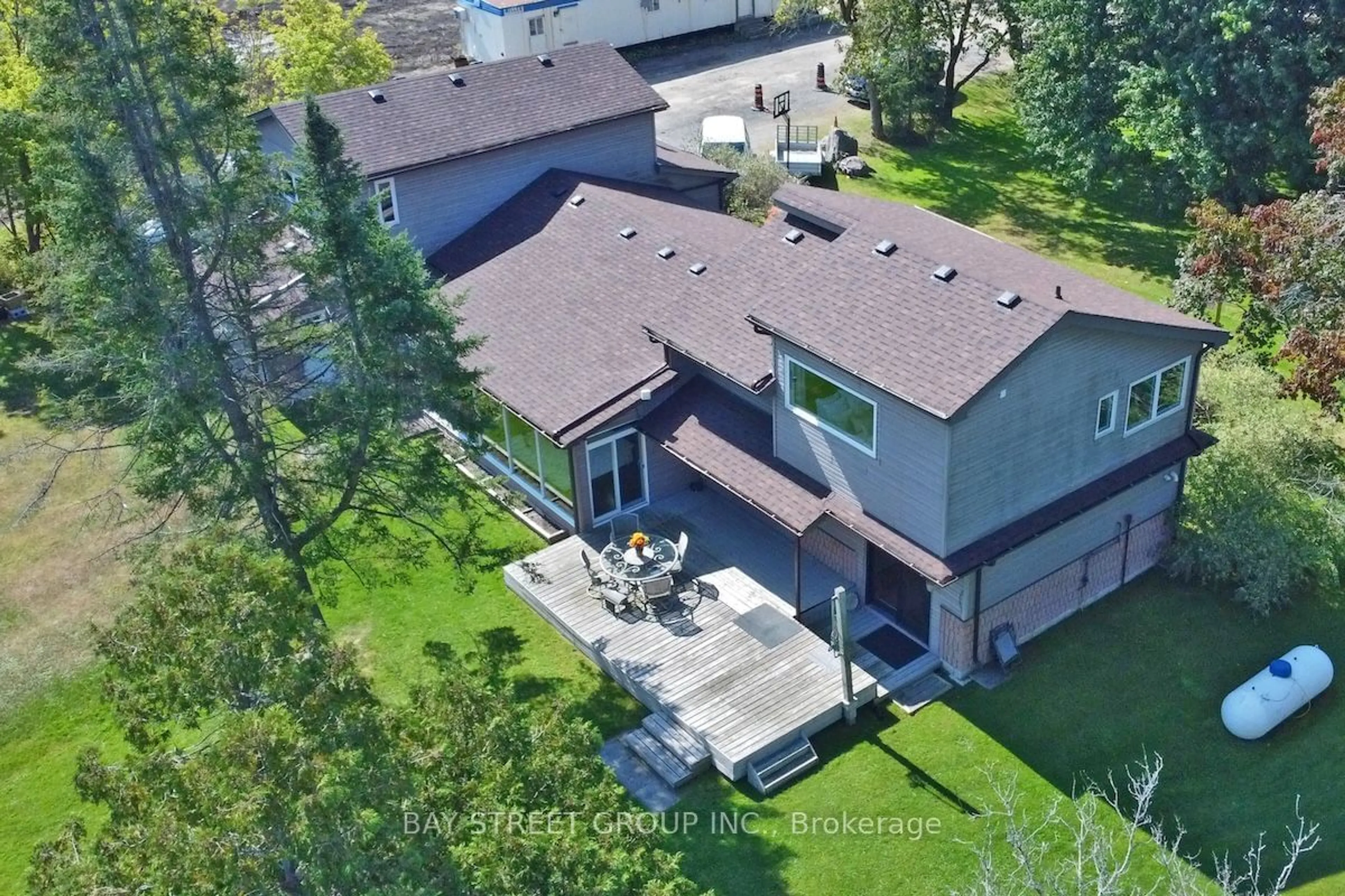 A pic from outside/outdoor area/front of a property/back of a property/a pic from drone, unknown for 19583 Highway 48, East Gwillimbury Ontario L0G 1M0