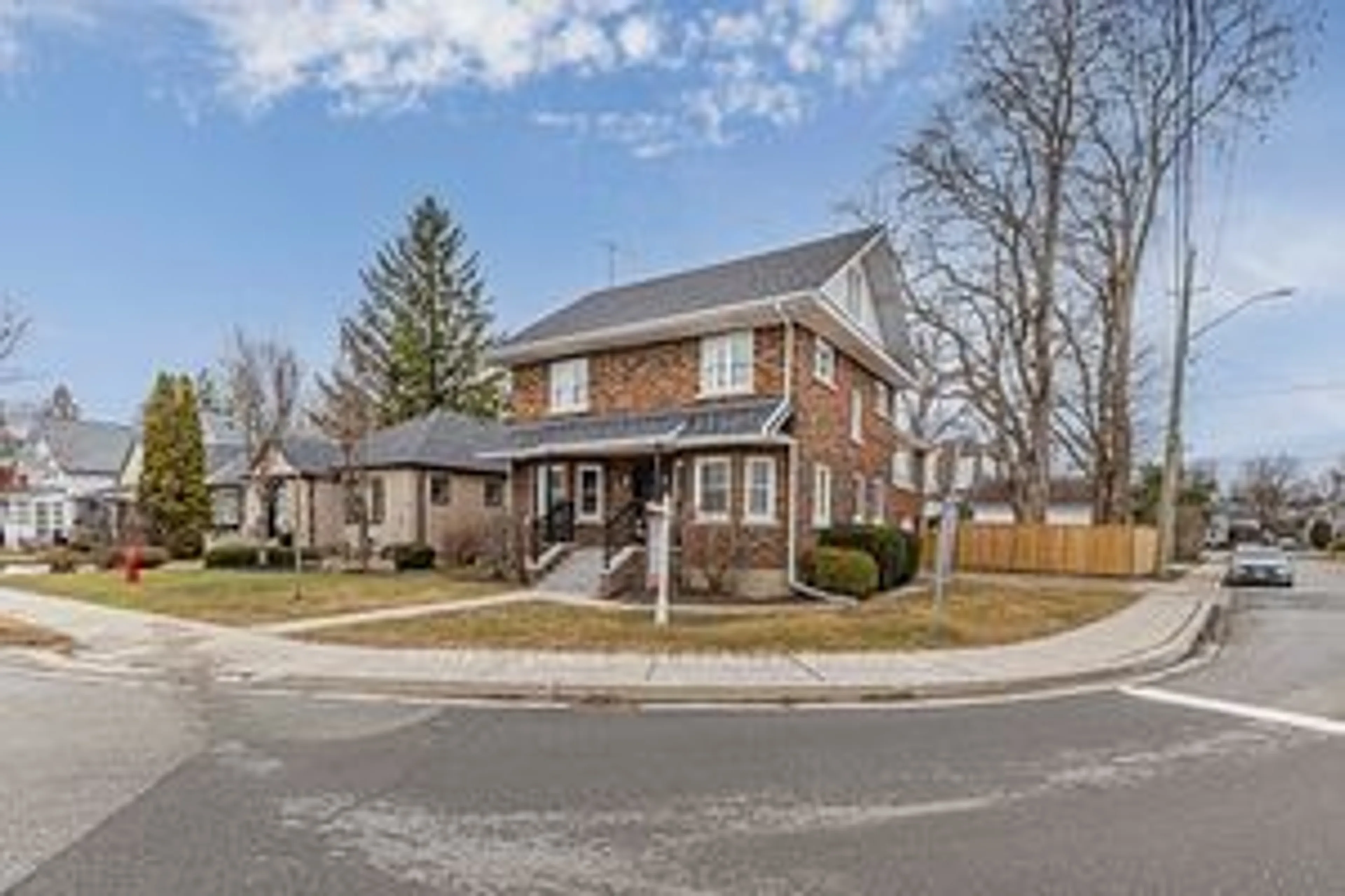 Home with brick exterior material, street for 100 Harrison Ave, Aurora Ontario L4G 1E3