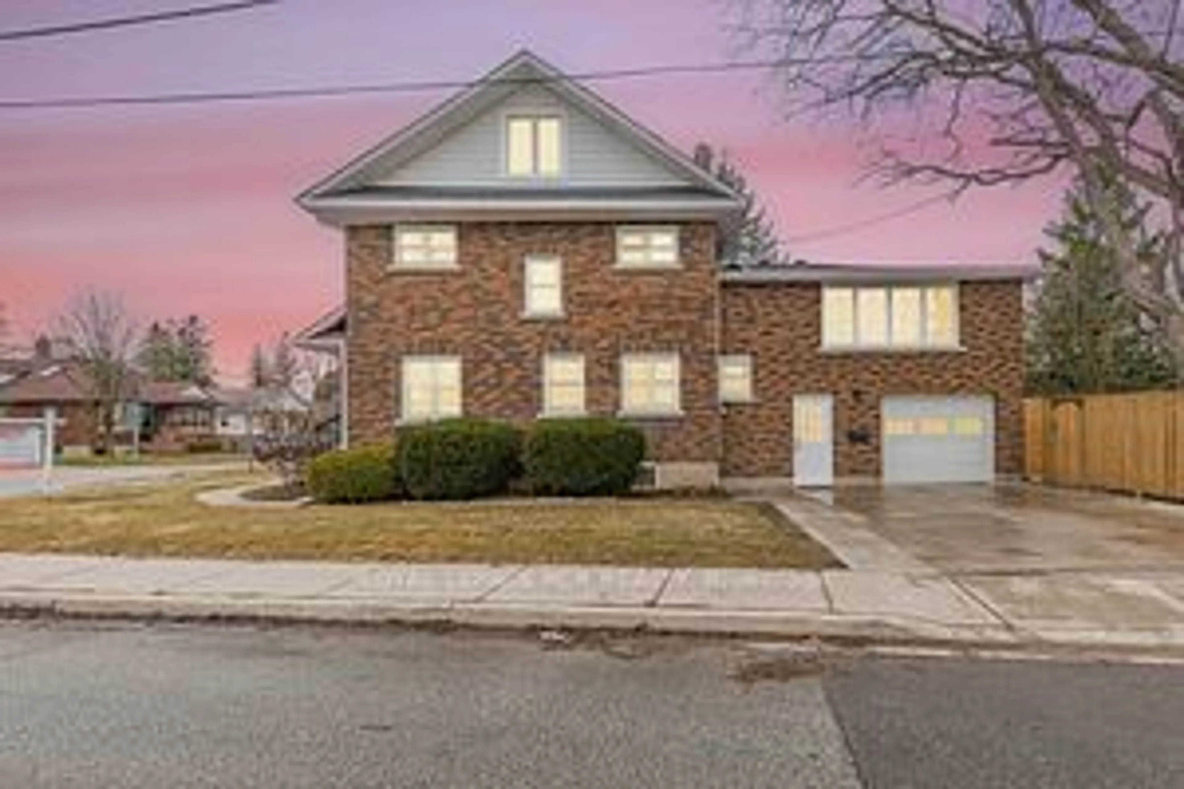 Home with brick exterior material, street for 100 Harrison Ave, Aurora Ontario L4G 1E3