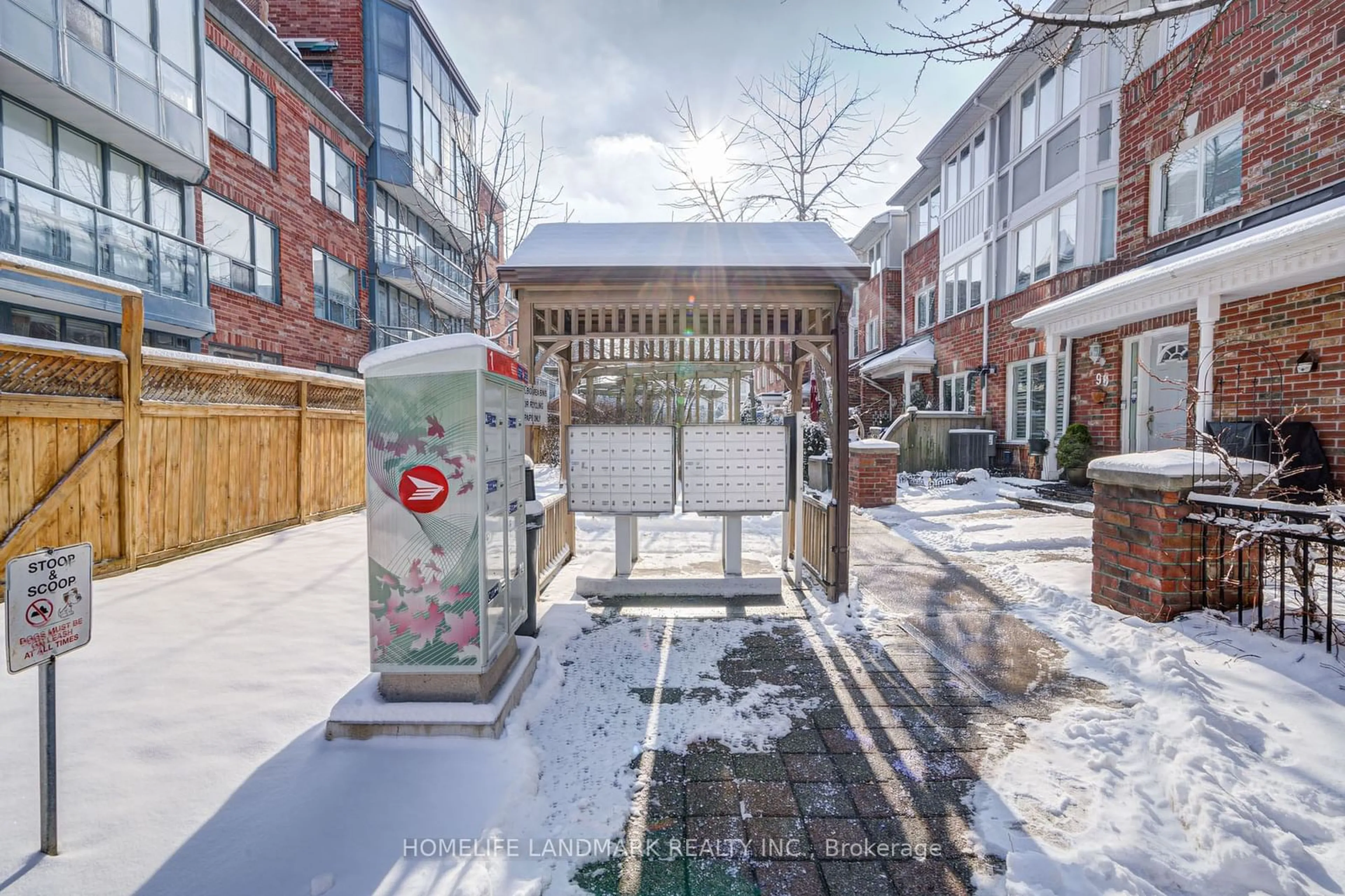 A pic from outside/outdoor area/front of a property/back of a property/a pic from drone, street for 7378 Yonge St #303, Vaughan Ontario L4J 8J1