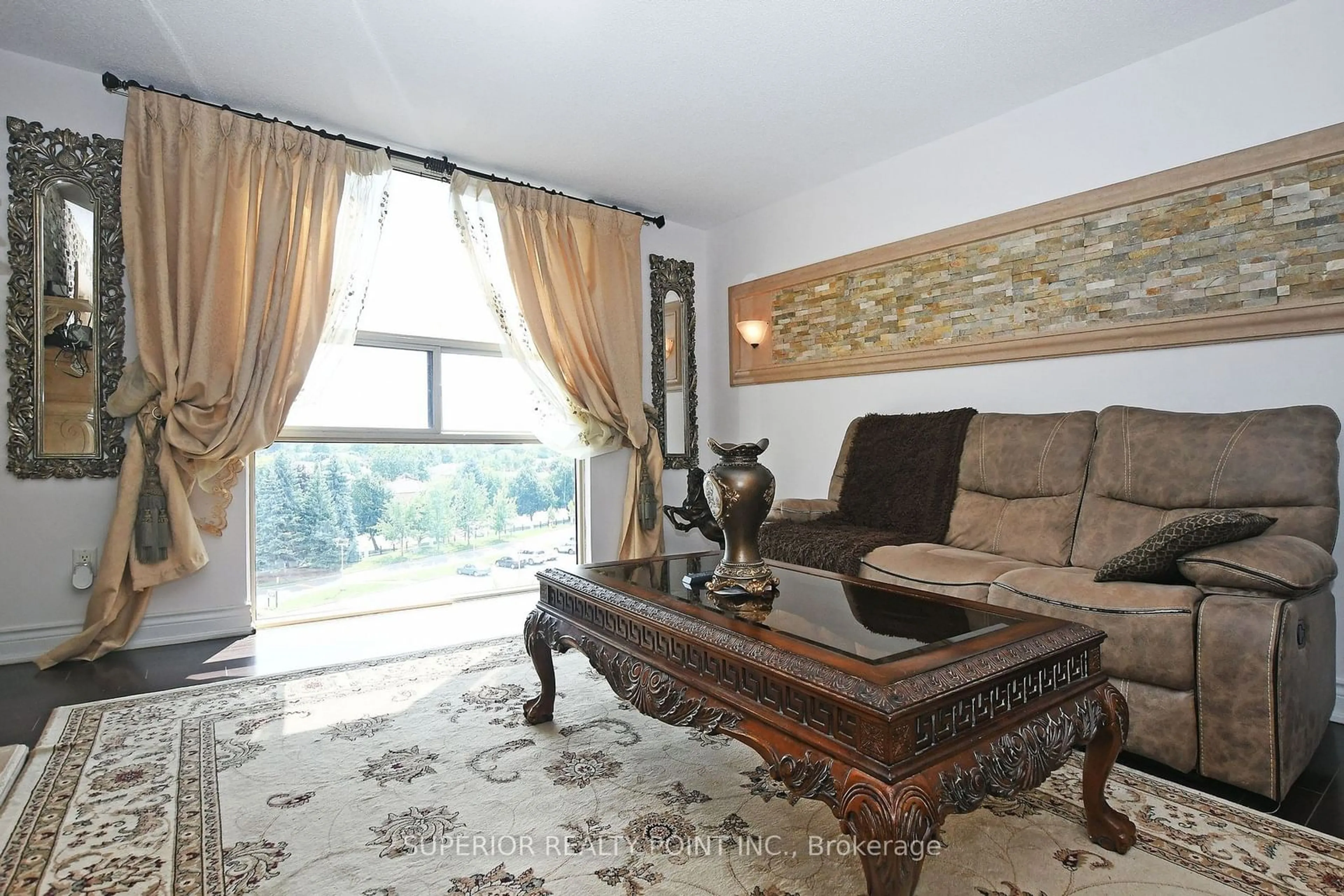 Living room with furniture, unknown for 30 Harding Blvd #711, Richmond Hill Ontario L4C 9M3