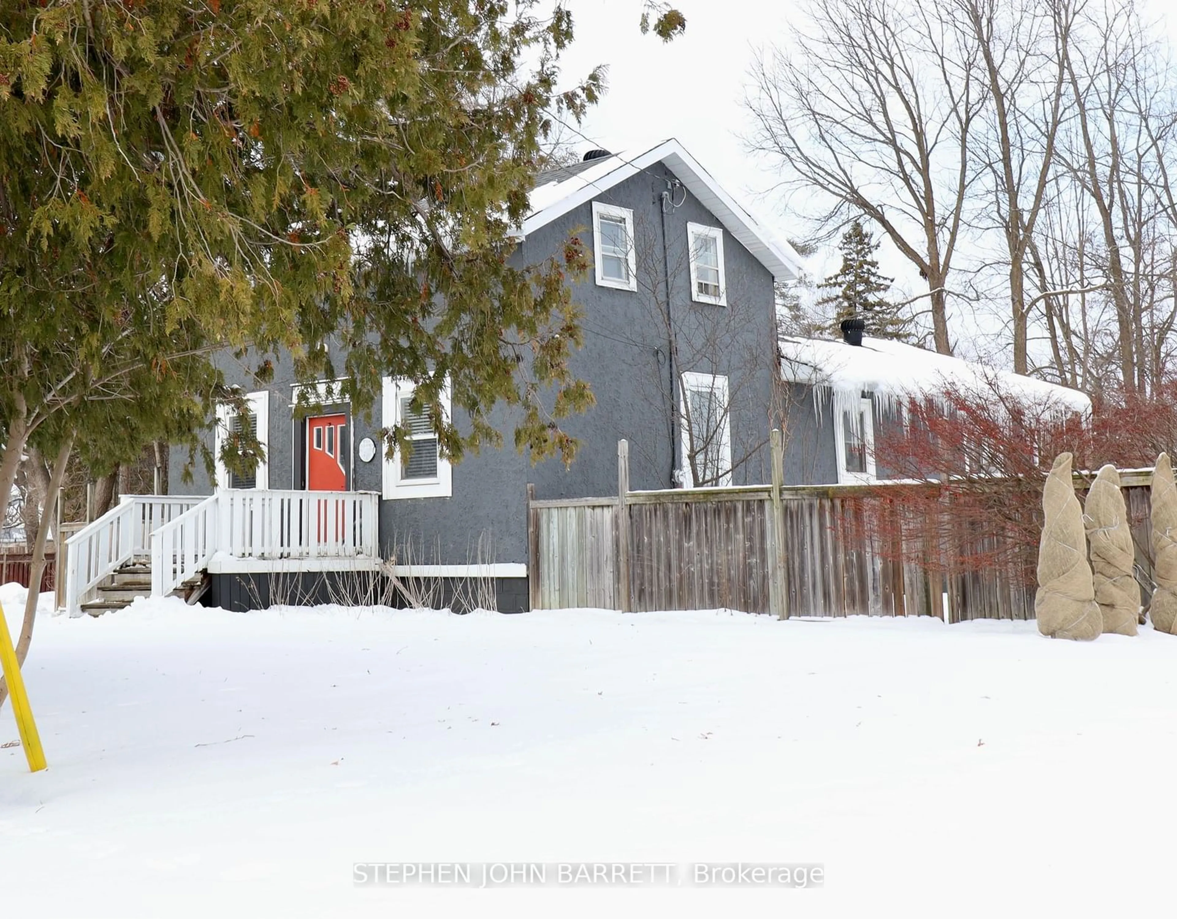 Home with vinyl exterior material, street for 61 Fairpark Lane, Georgina Ontario L0E 1R0