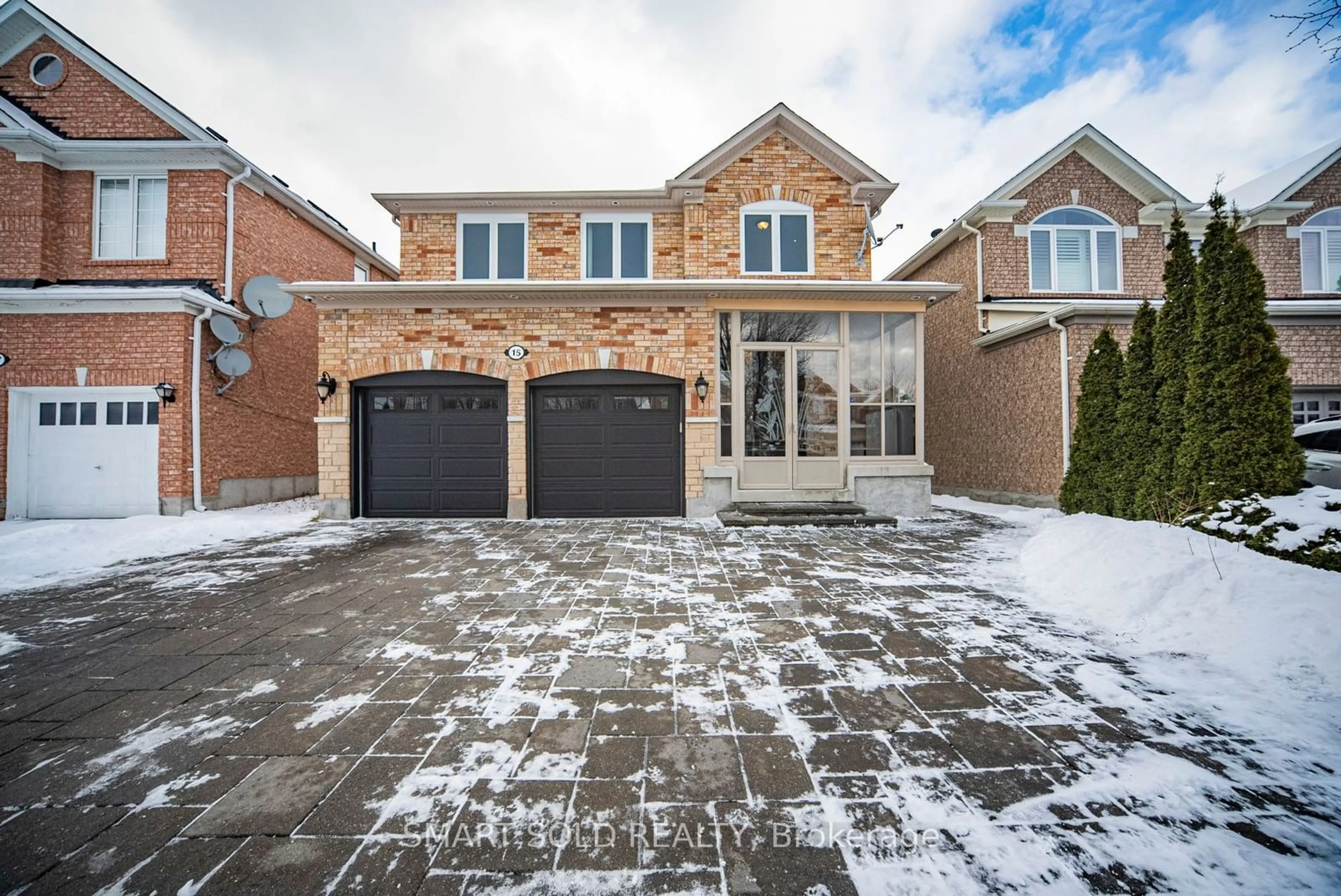 Home with brick exterior material, street for 15 Pagoda Dr, Richmond Hill Ontario L4E 4N4