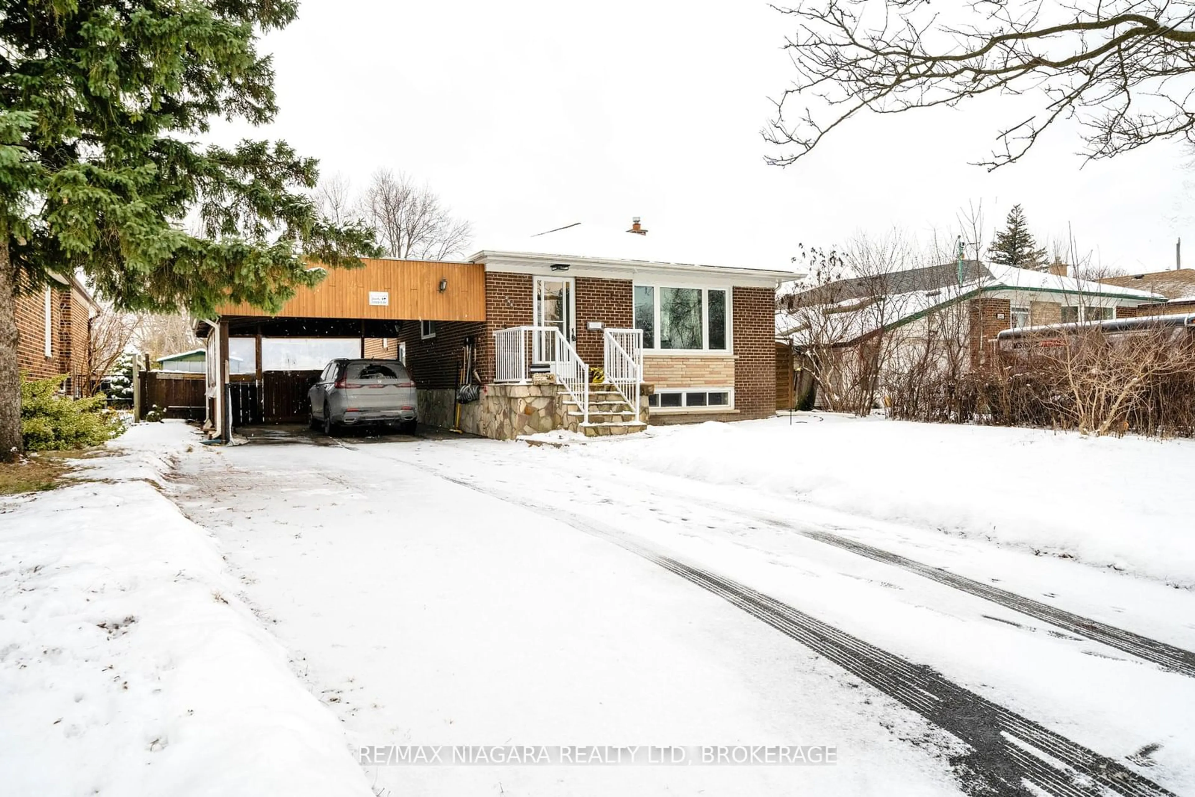 Unknown for 344 Gells Rd, Richmond Hill Ontario L4C 3A6