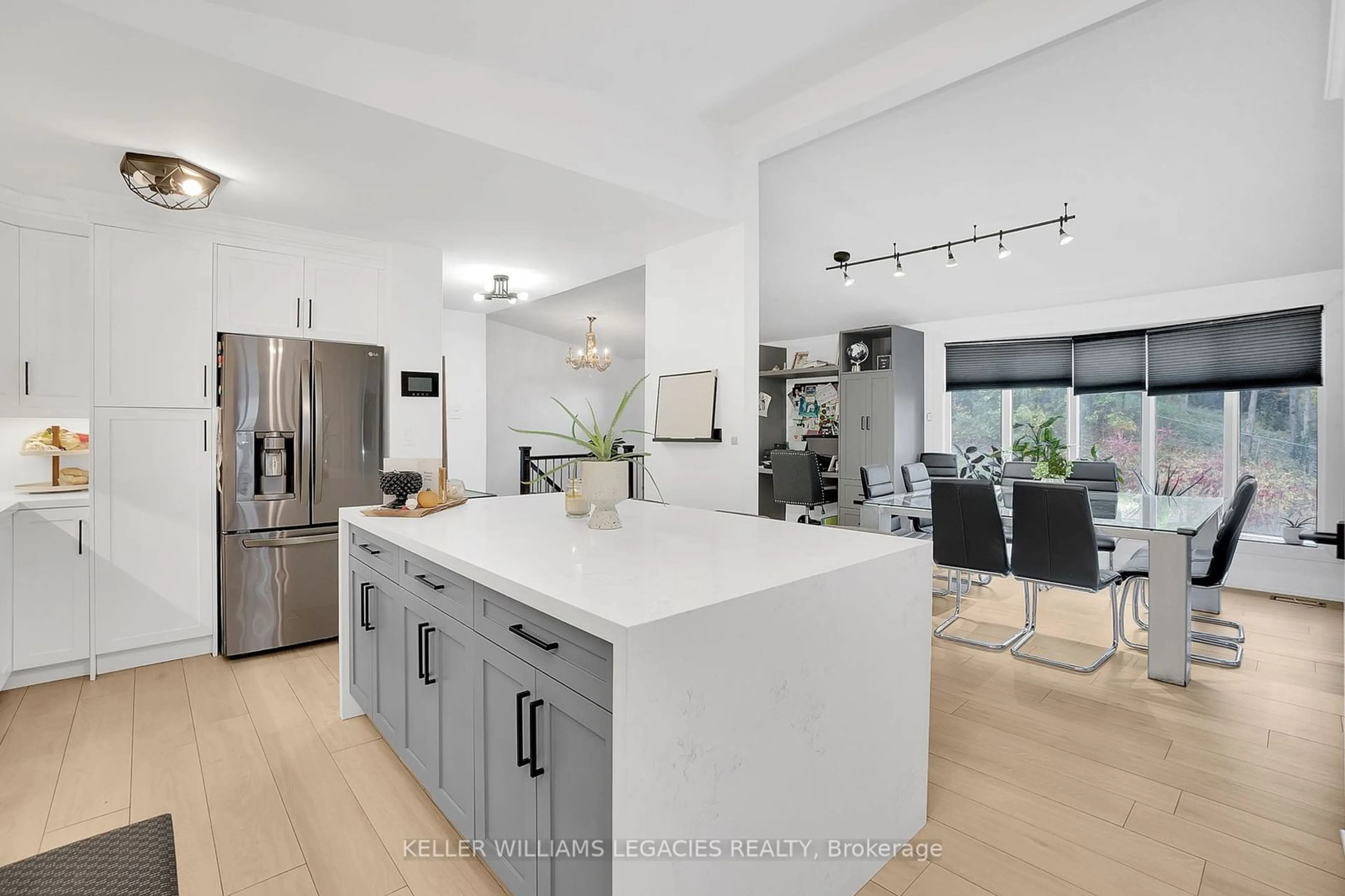 Open concept kitchen, unknown for 111 Meeting House Rd, Vaughan Ontario L4L 1K9