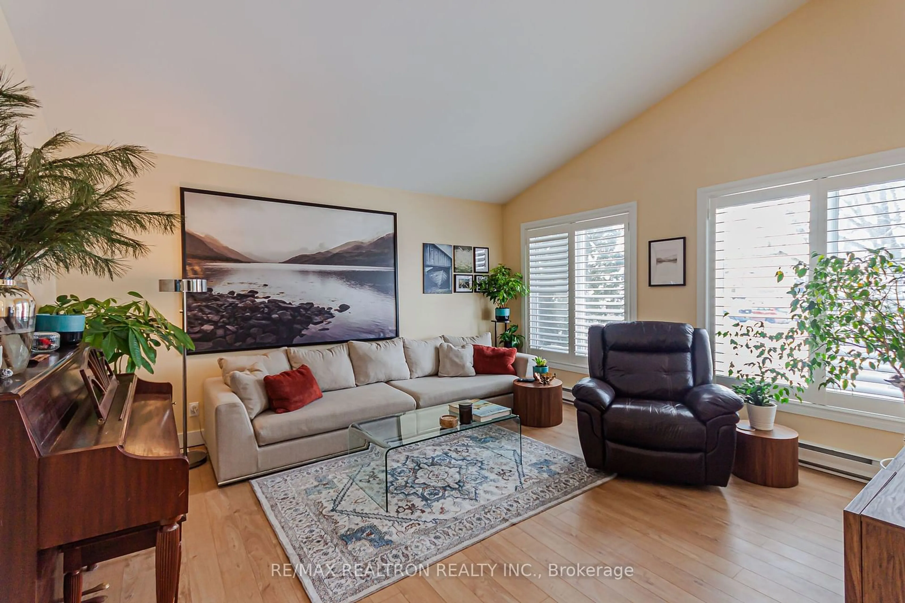 Living room with furniture, unknown for 12 Lynn Cres, Brock Ontario L0E 1E0