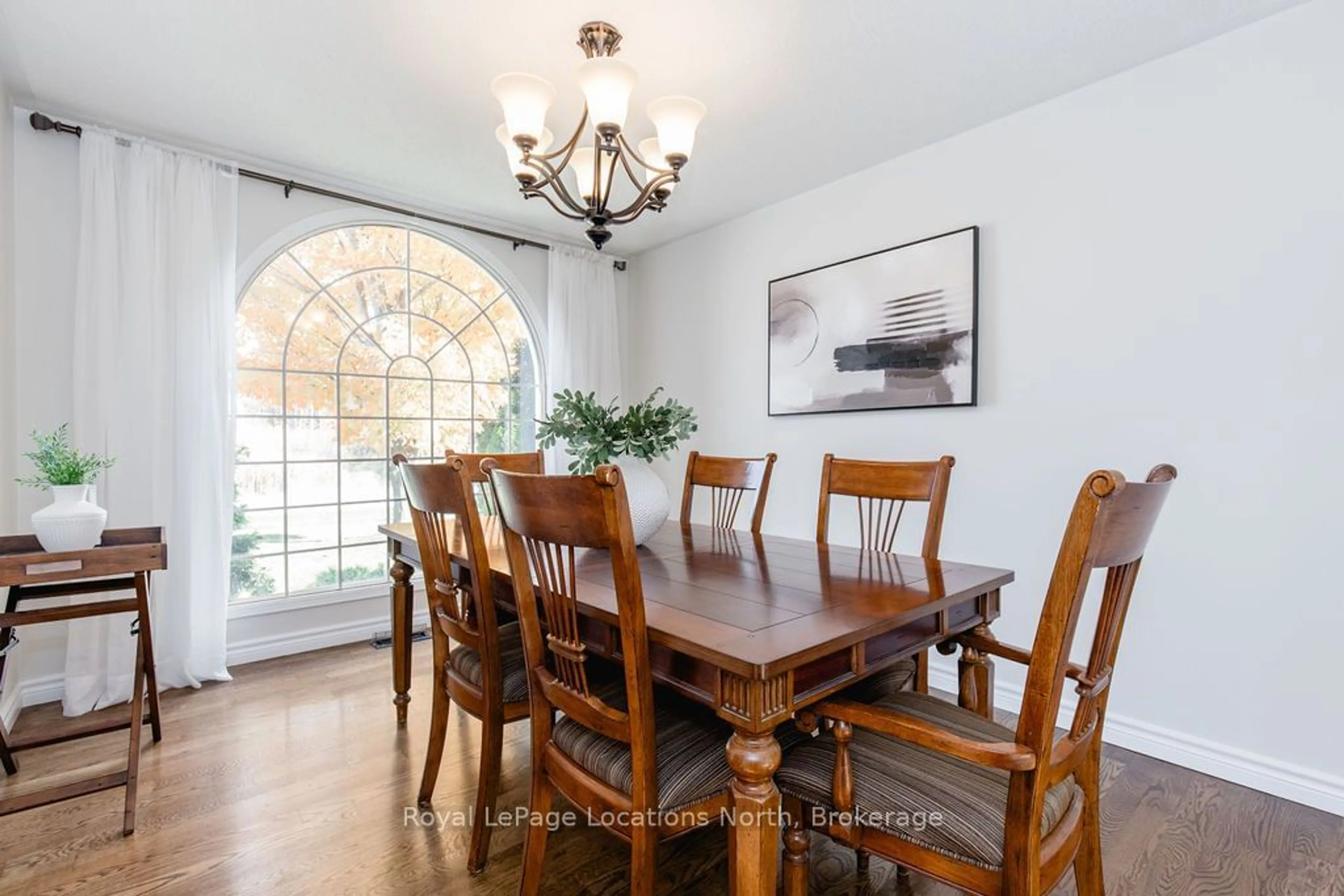 Dining room, unknown for 3580 LINDA St, Innisfil Ontario L9S 2L2