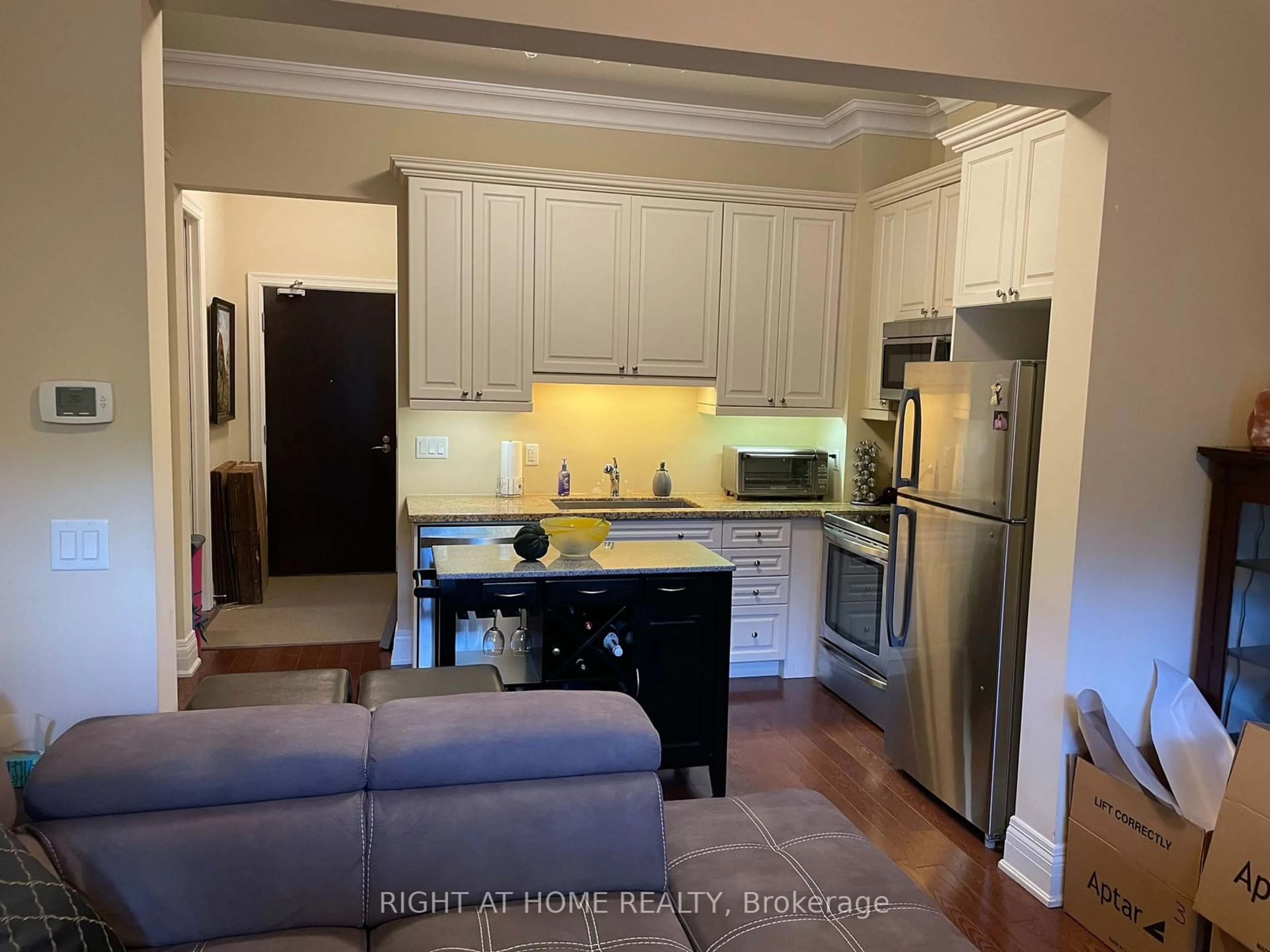 Open concept kitchen, unknown for 80 Burns Blvd #123, King Ontario L7B 0B3