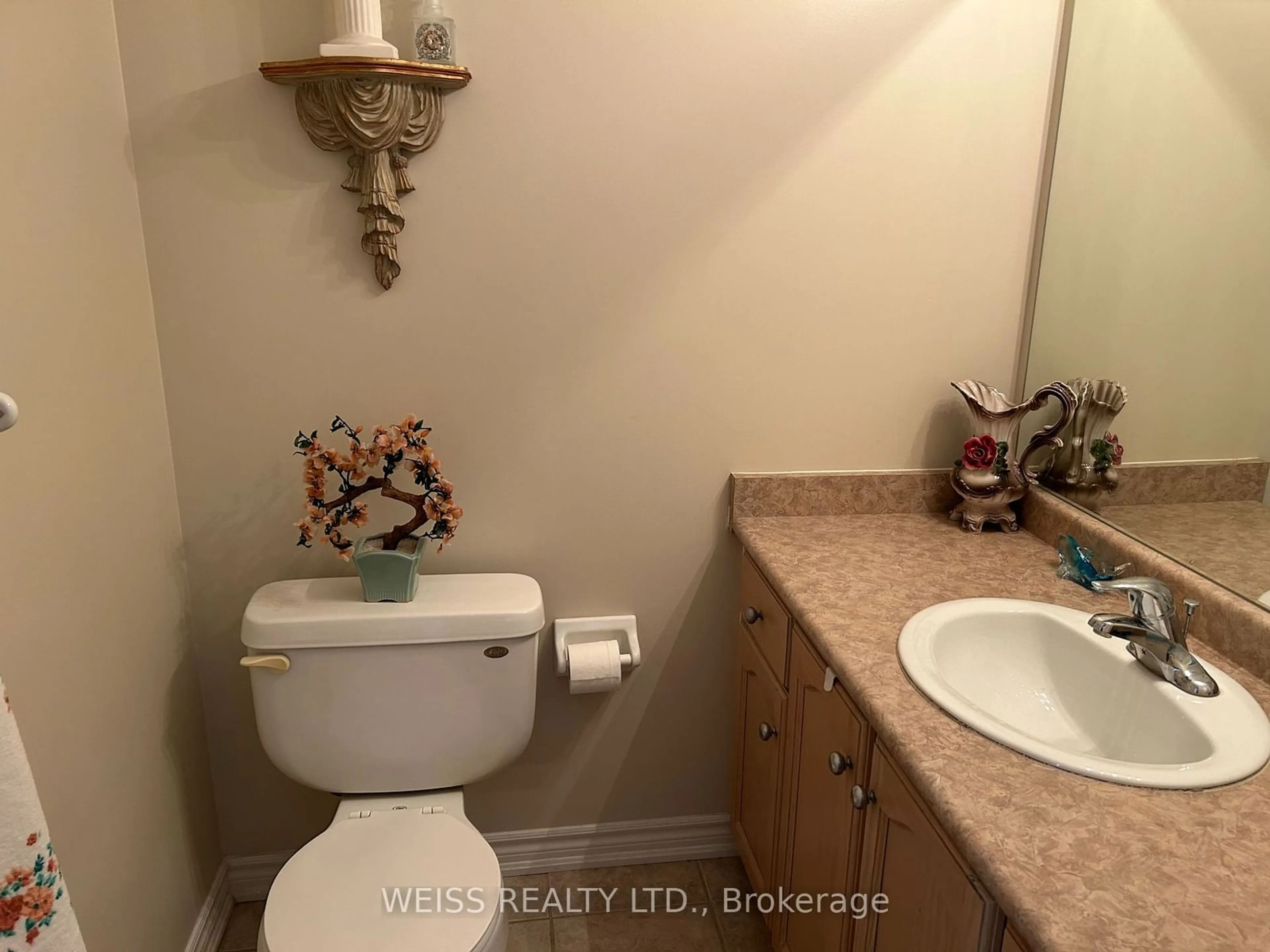 Standard bathroom, unknown for 503 Simcoe Rd, Bradford West Gwillimbury Ontario L3Z 3C4