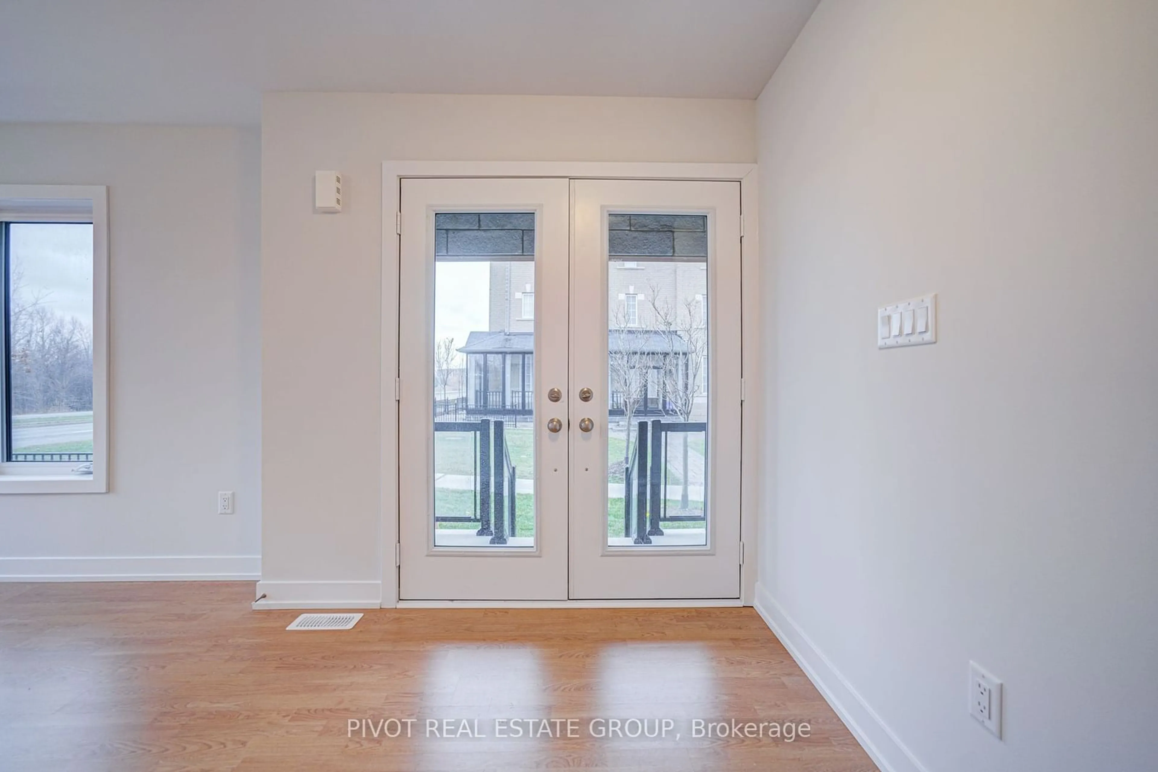 Indoor entryway for 1794 Donald Cousens Pkwy, Markham Ontario L6B 0V5