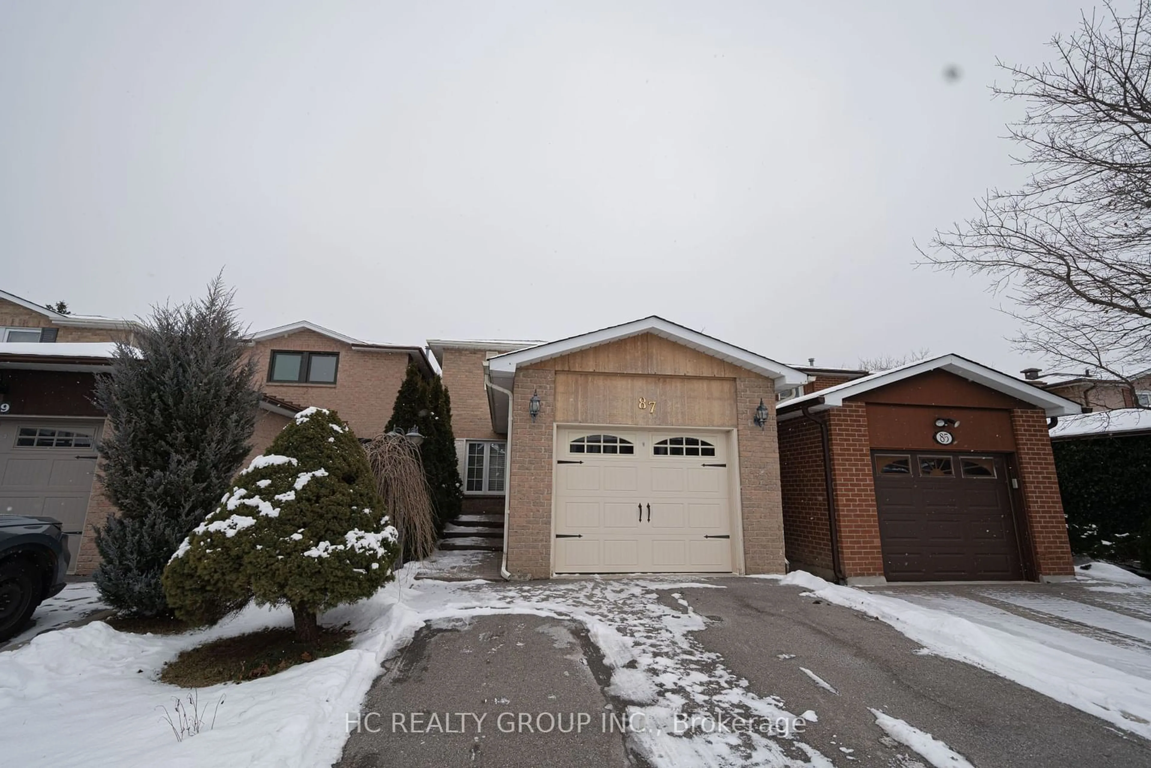 Unknown for 87 Lund St, Richmond Hill Ontario L4C 5V3