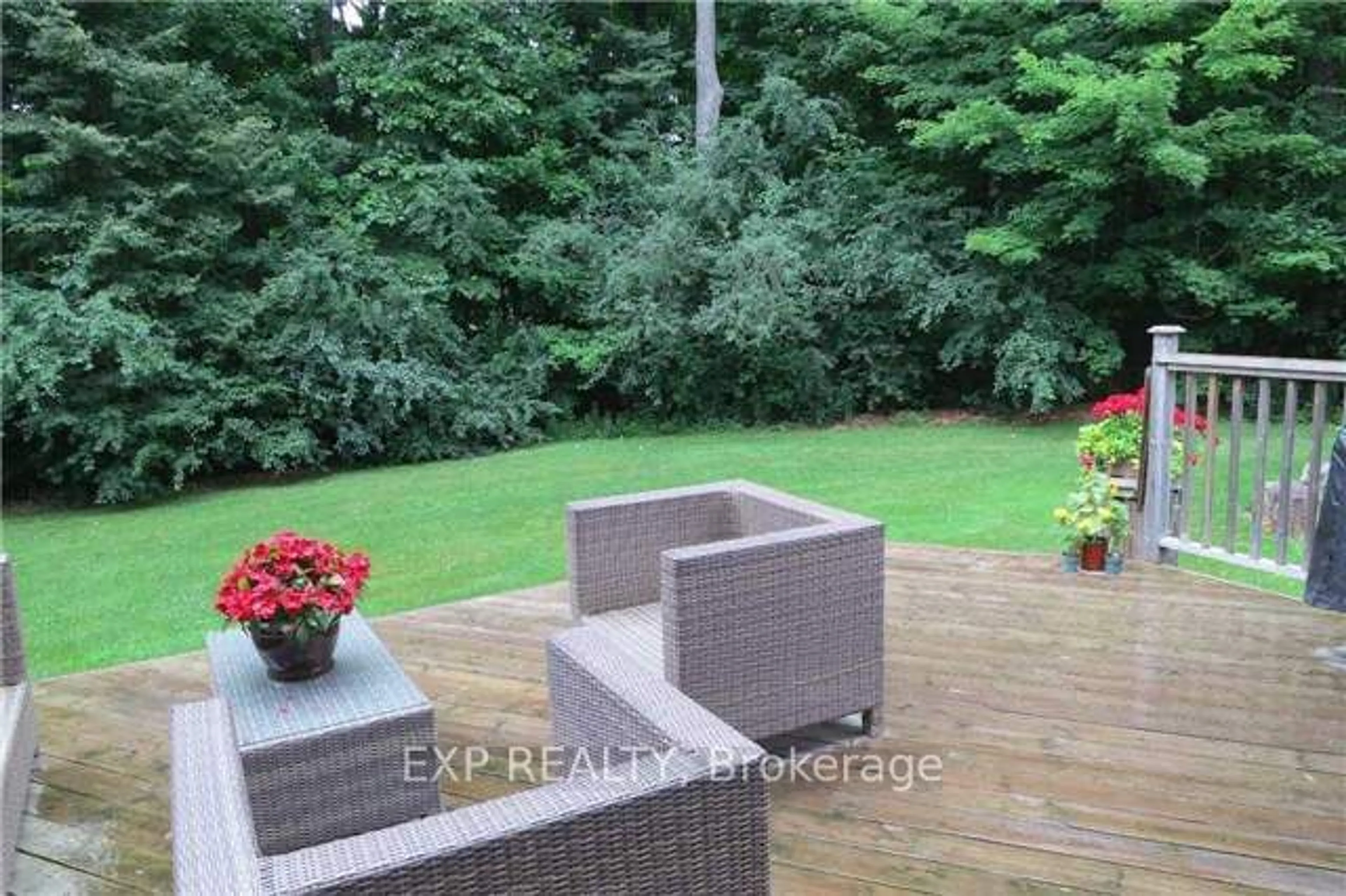 Patio, water/lake/river/ocean view for 10 Walnut Glen Pl, Markham Ontario L6C 1A3