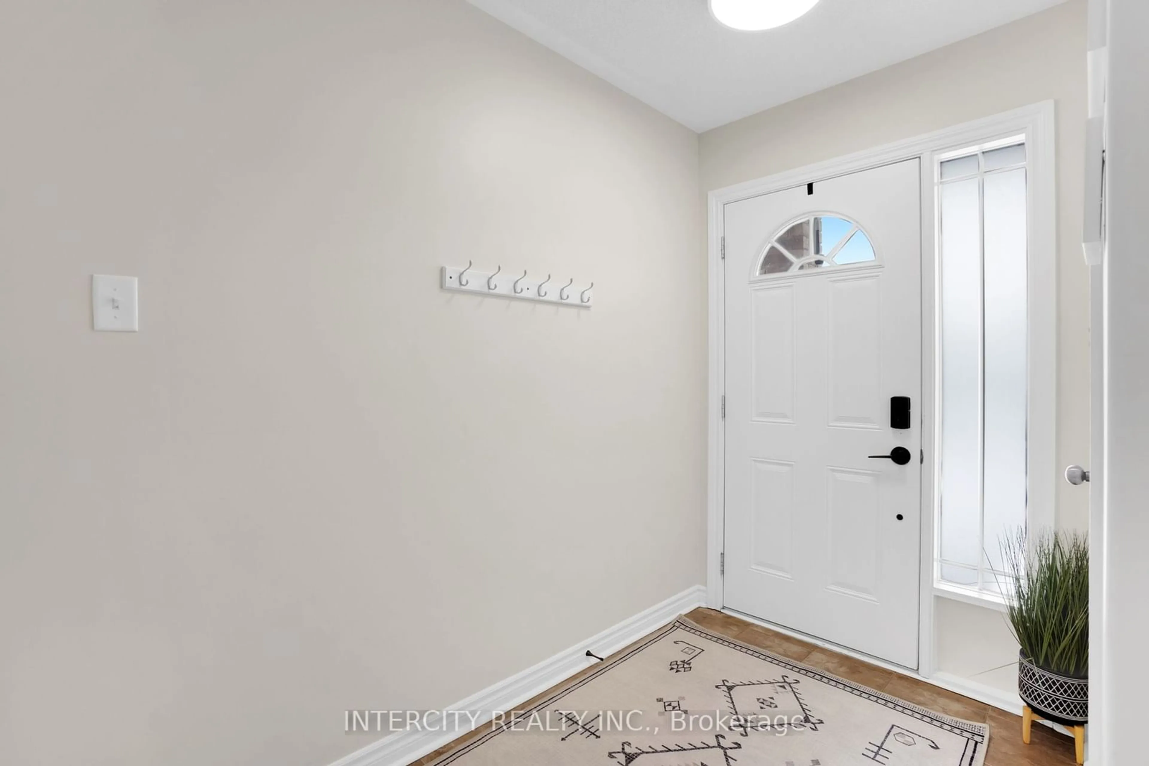 Indoor entryway for 177 Banting Cres, Essa Ontario L3W 0P8