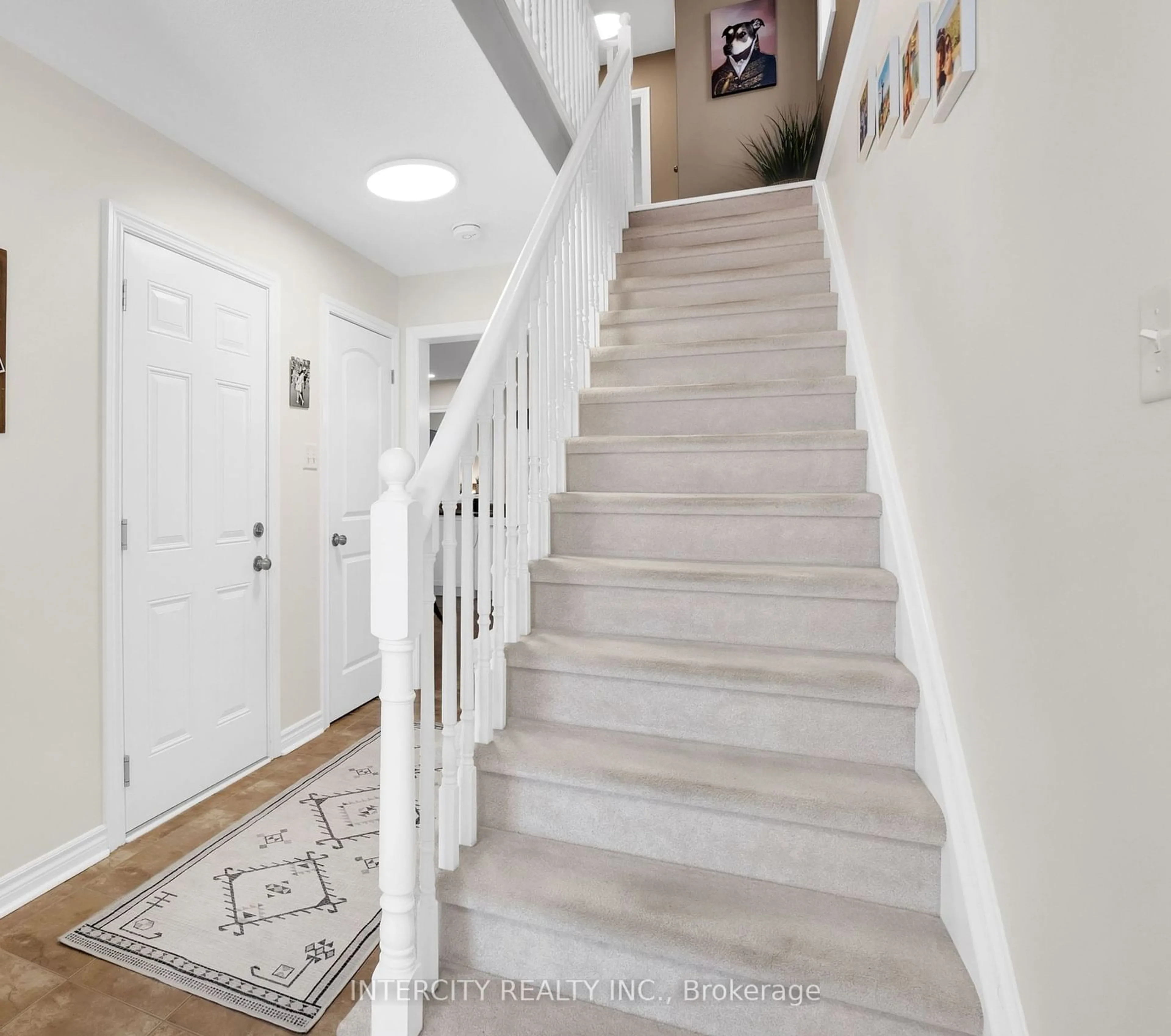 Stairs for 177 Banting Cres, Essa Ontario L3W 0P8