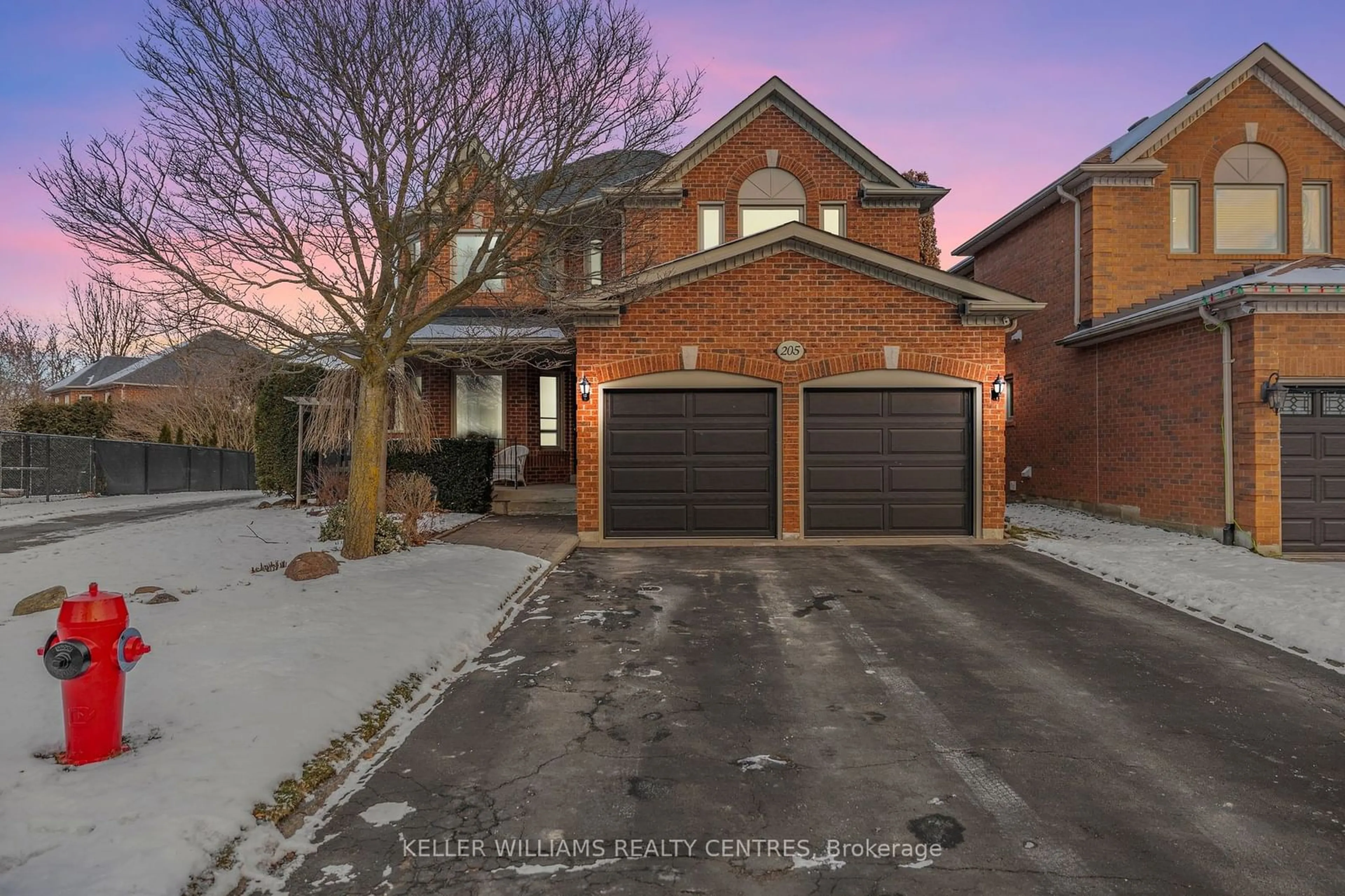 Home with brick exterior material, street for 205 Narinia Cres, Newmarket Ontario L3X 2E1