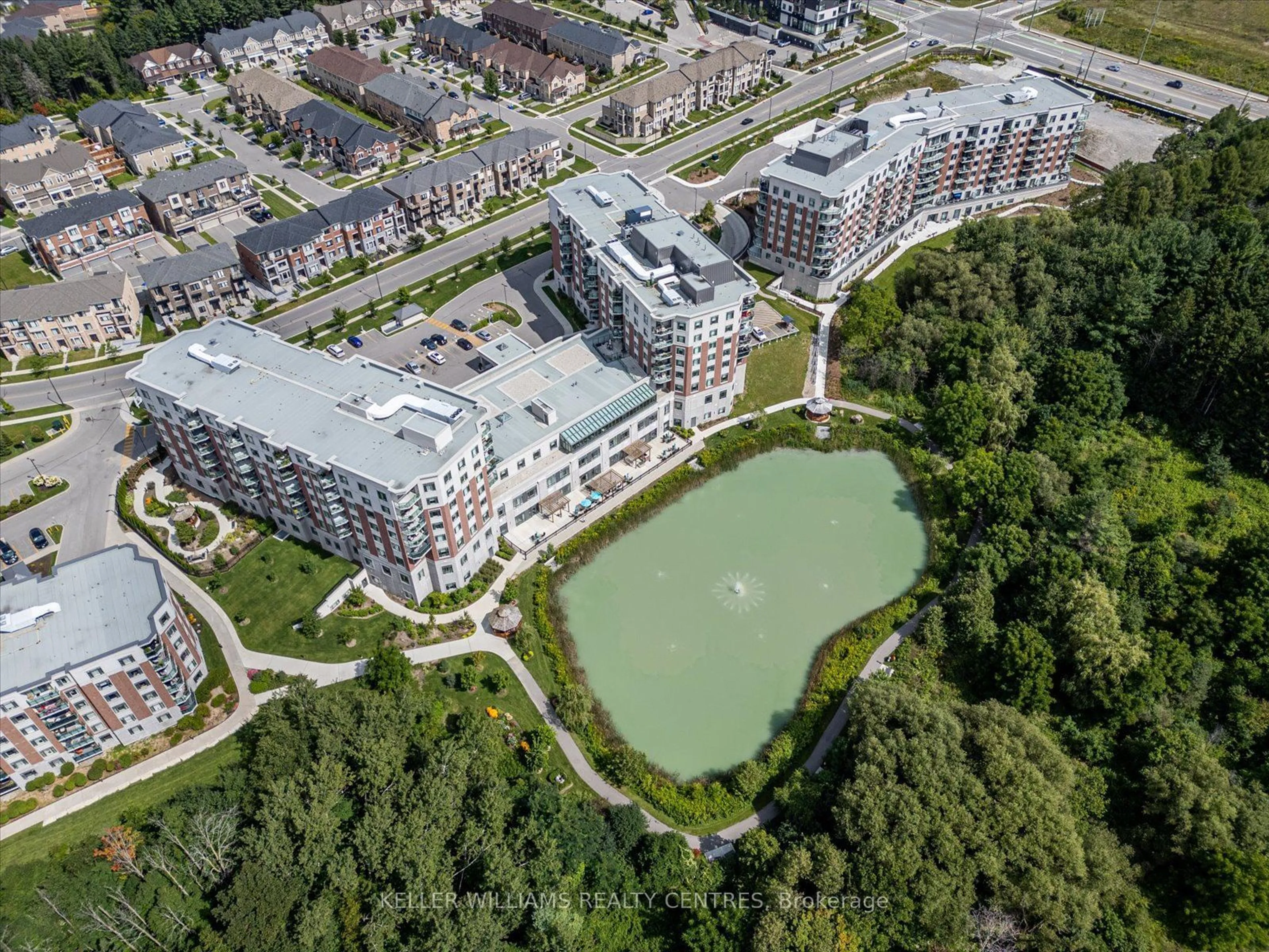 A pic from outside/outdoor area/front of a property/back of a property/a pic from drone, city buildings view from balcony for 460 William Graham Dr #303, Aurora Ontario L4G 1X9