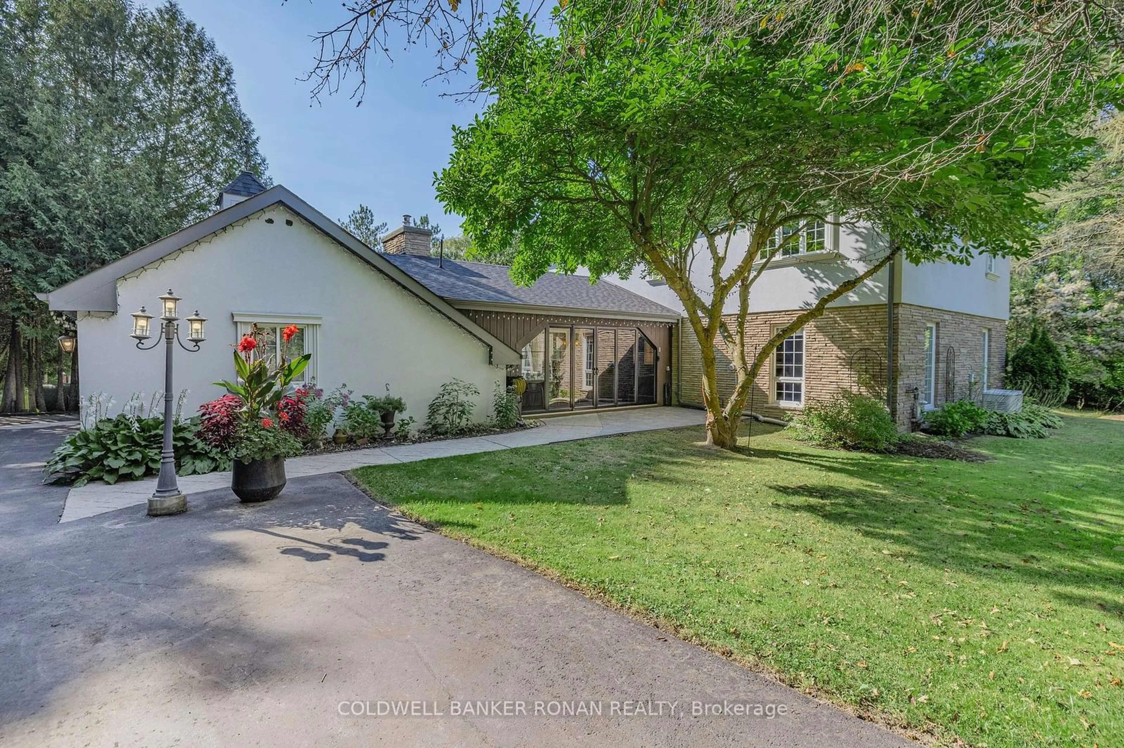 A pic from outside/outdoor area/front of a property/back of a property/a pic from drone, street for 1370 Concession Rd 8, Adjala-Tosorontio Ontario L0G 1W0