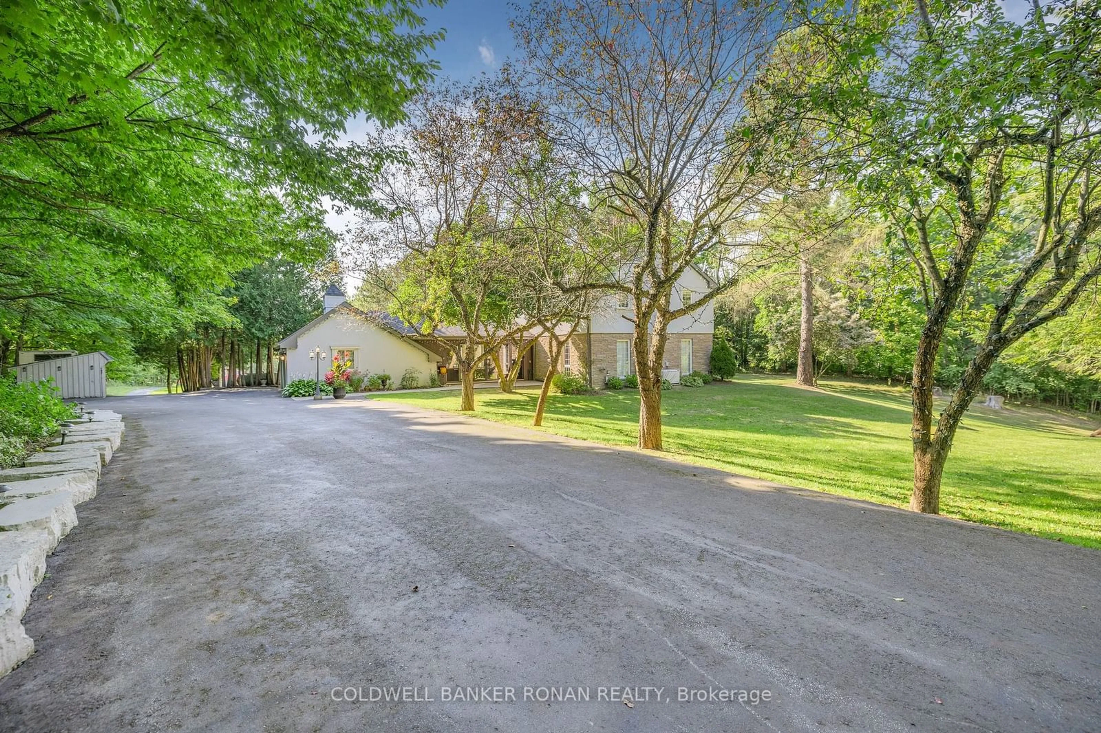 A pic from outside/outdoor area/front of a property/back of a property/a pic from drone, street for 1370 Concession Rd 8, Adjala-Tosorontio Ontario L0G 1W0