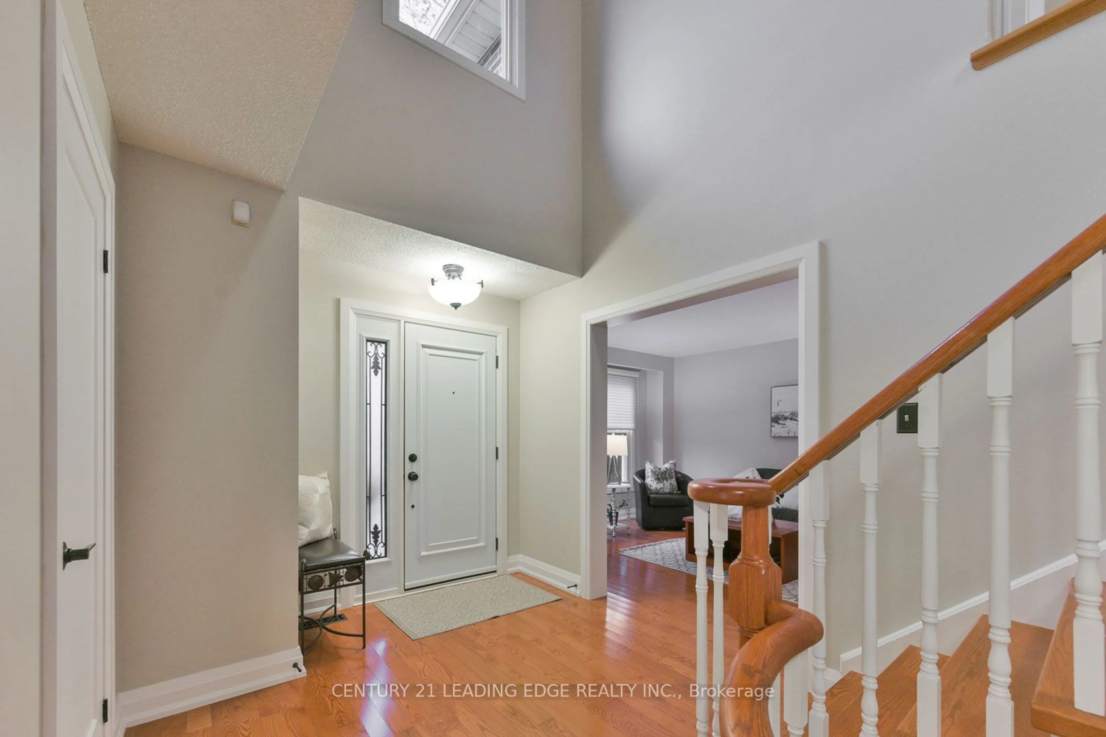 Indoor foyer for 81 Mccarty Cres, Markham Ontario L3P 4R5