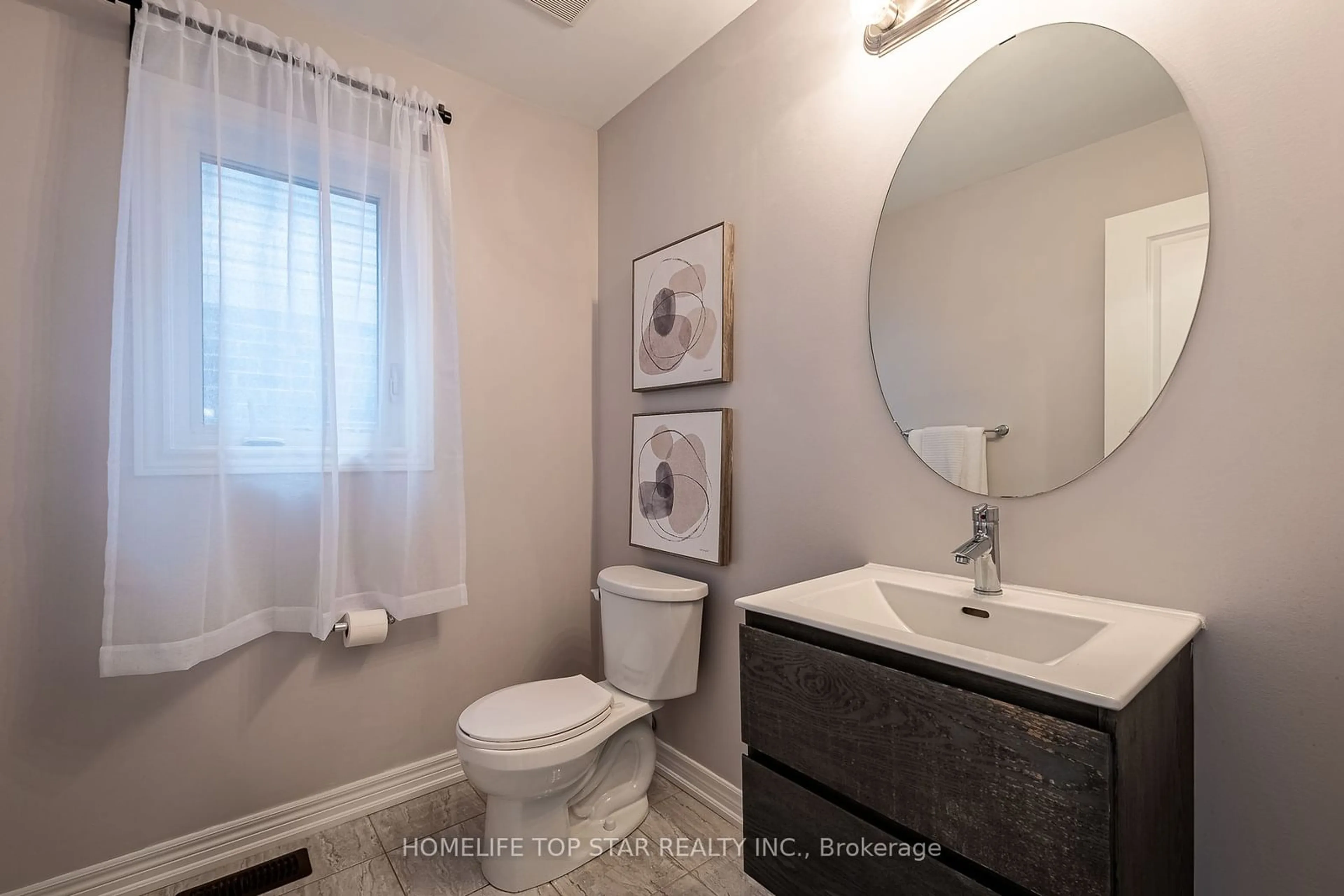 Standard bathroom, ceramic/tile floor for 25 Owens Rd, New Tecumseth Ontario L9R 0T3