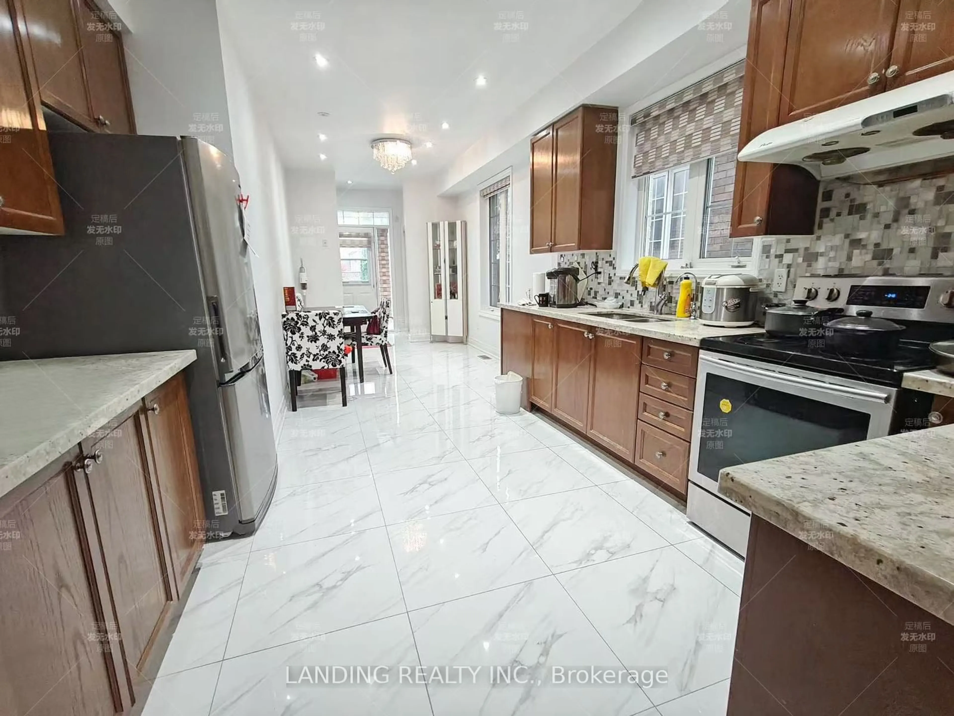 Open concept kitchen, ceramic/tile floor for 61 Northvale Rd, Markham Ontario L6B 1H4