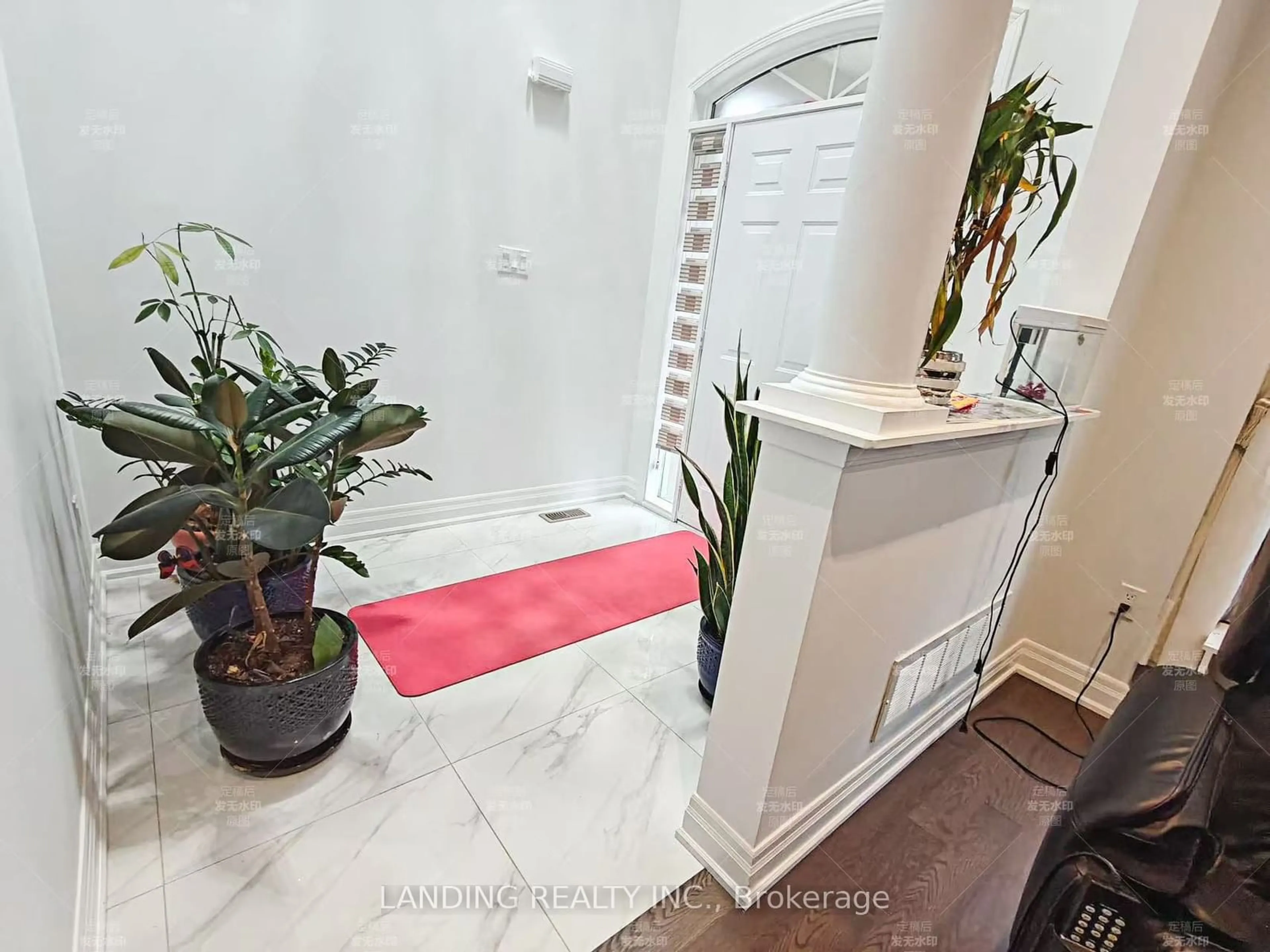 Indoor entryway for 61 Northvale Rd, Markham Ontario L6B 1H4