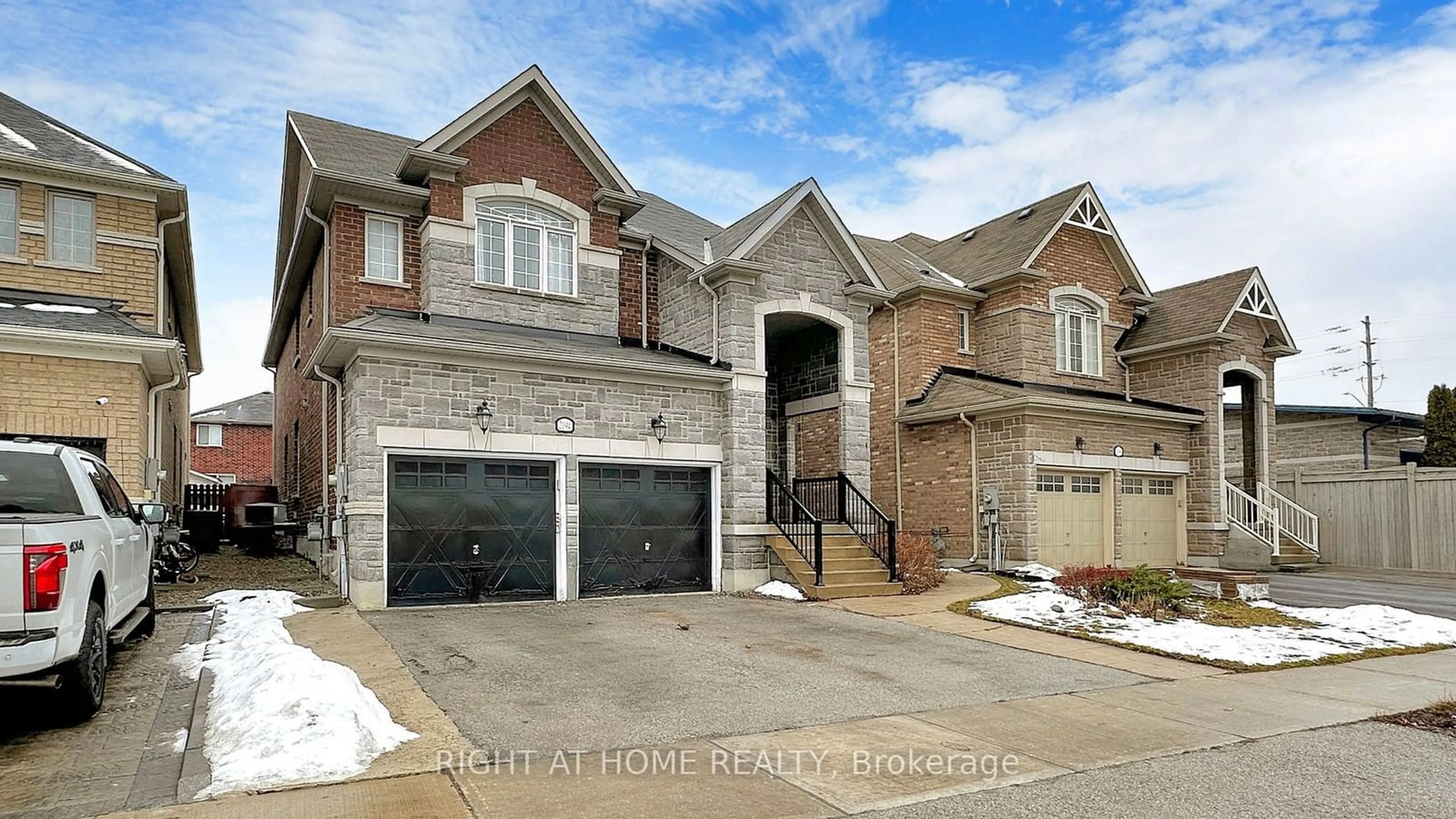 Home with brick exterior material, street for 2094 Webster Blvd #Entire, Innisfil Ontario L9S 0J2