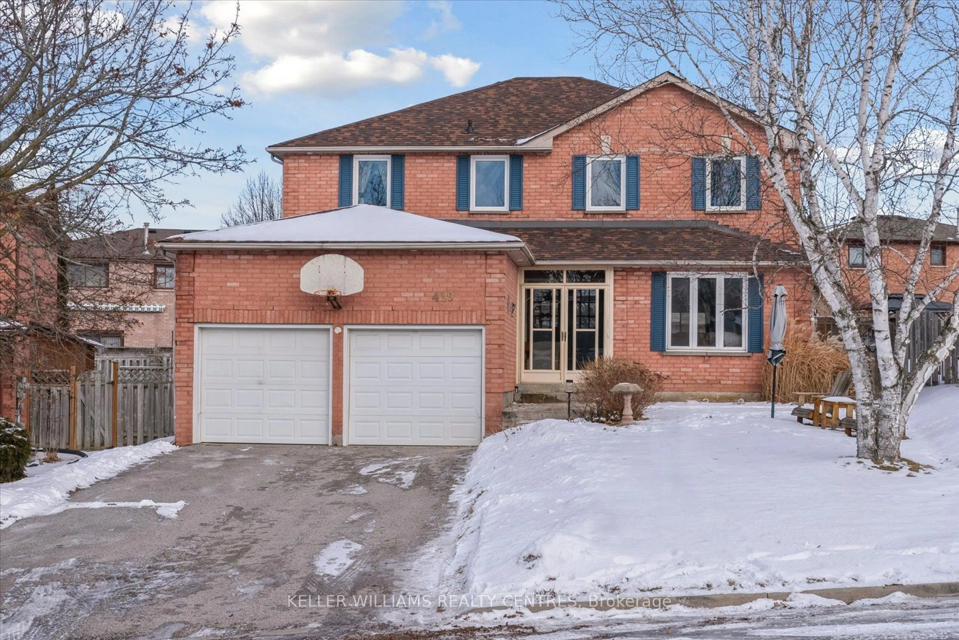 Home with brick exterior material, street for 419 Weddel Crt, Newmarket Ontario L3Y 7H2