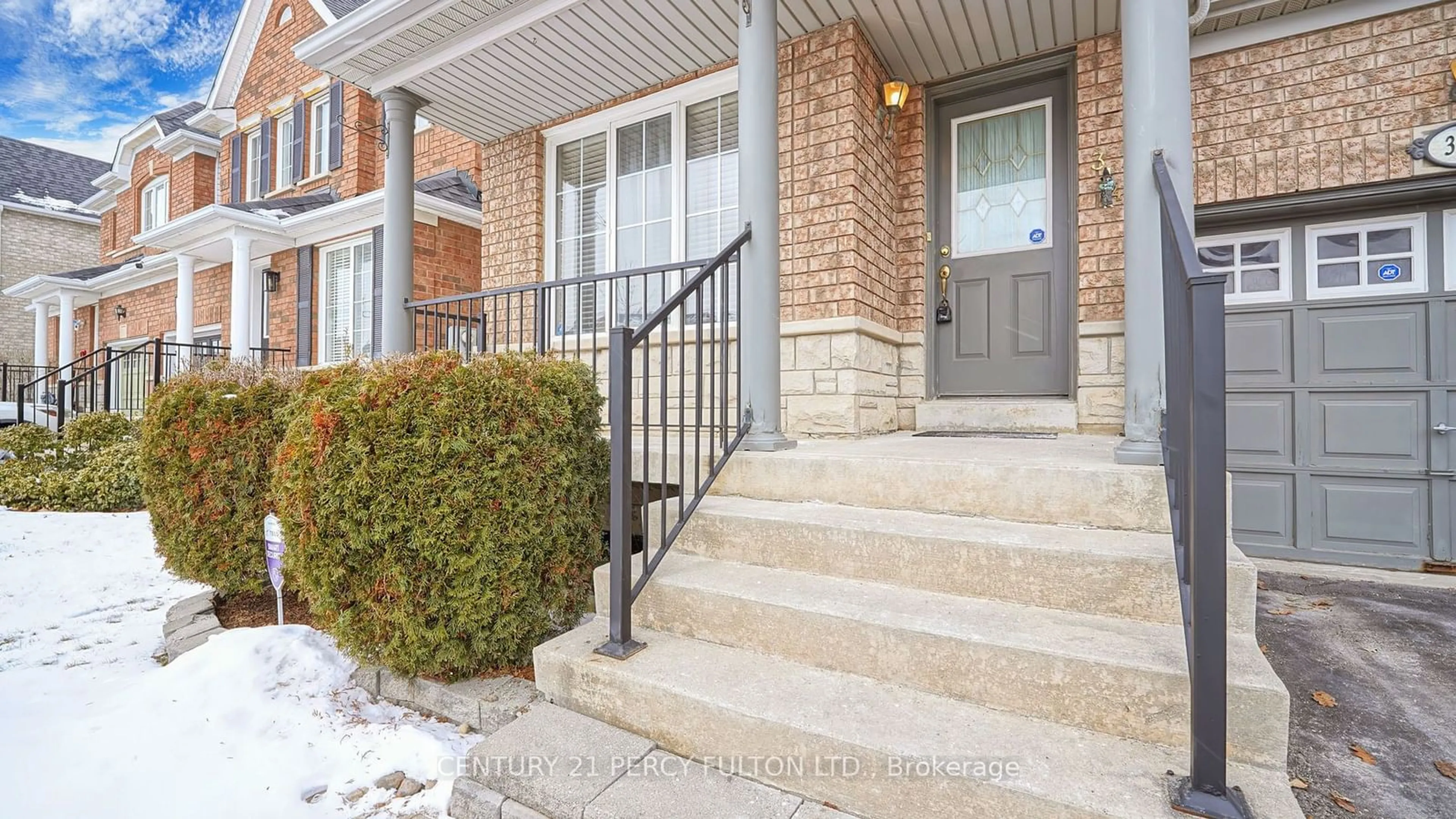 Indoor entryway for 314 Castlemore Ave, Markham Ontario L6C 2R5