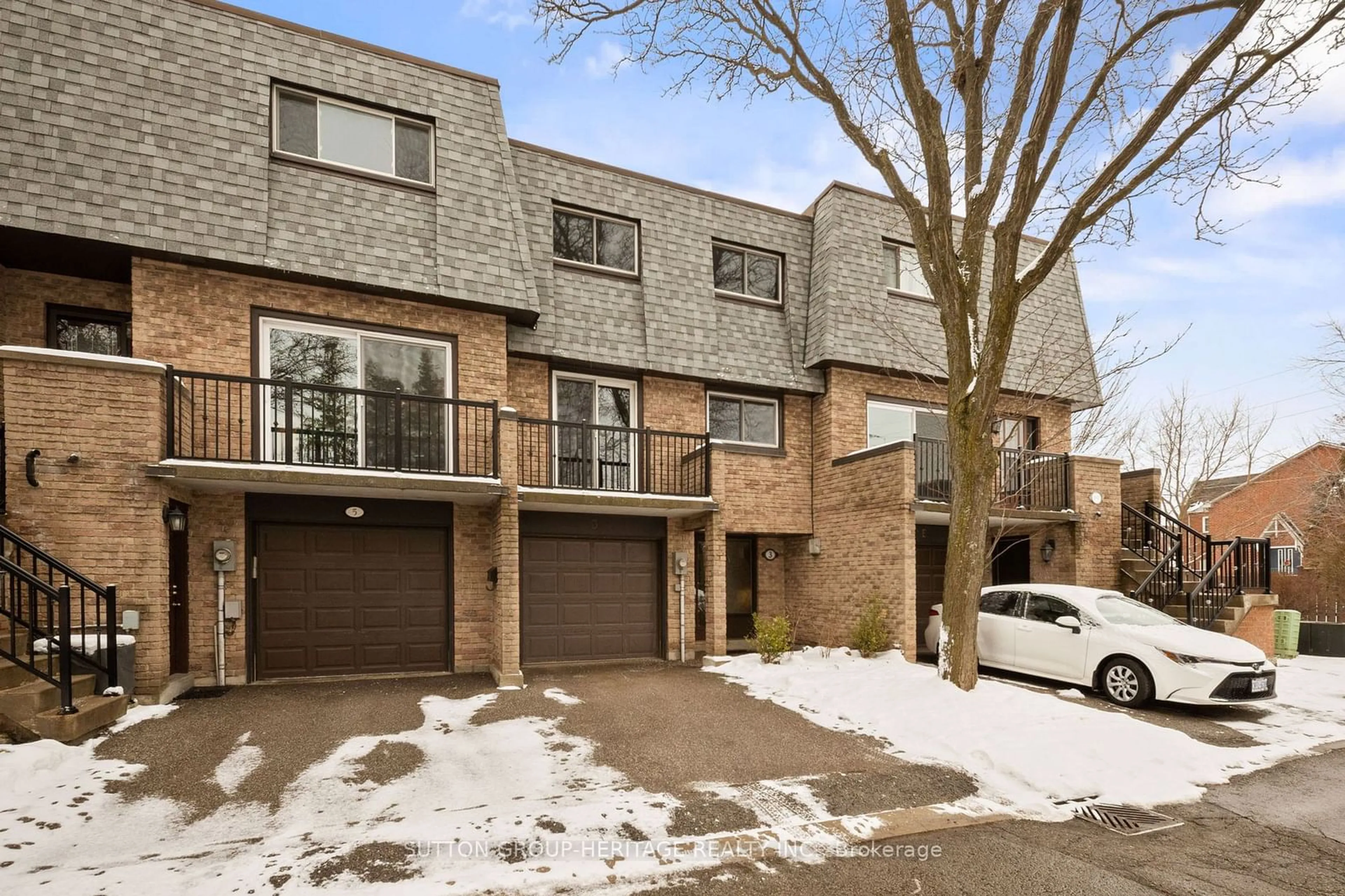 Home with brick exterior material, street for 3 Woodglen Way, Markham Ontario L3R 3A8